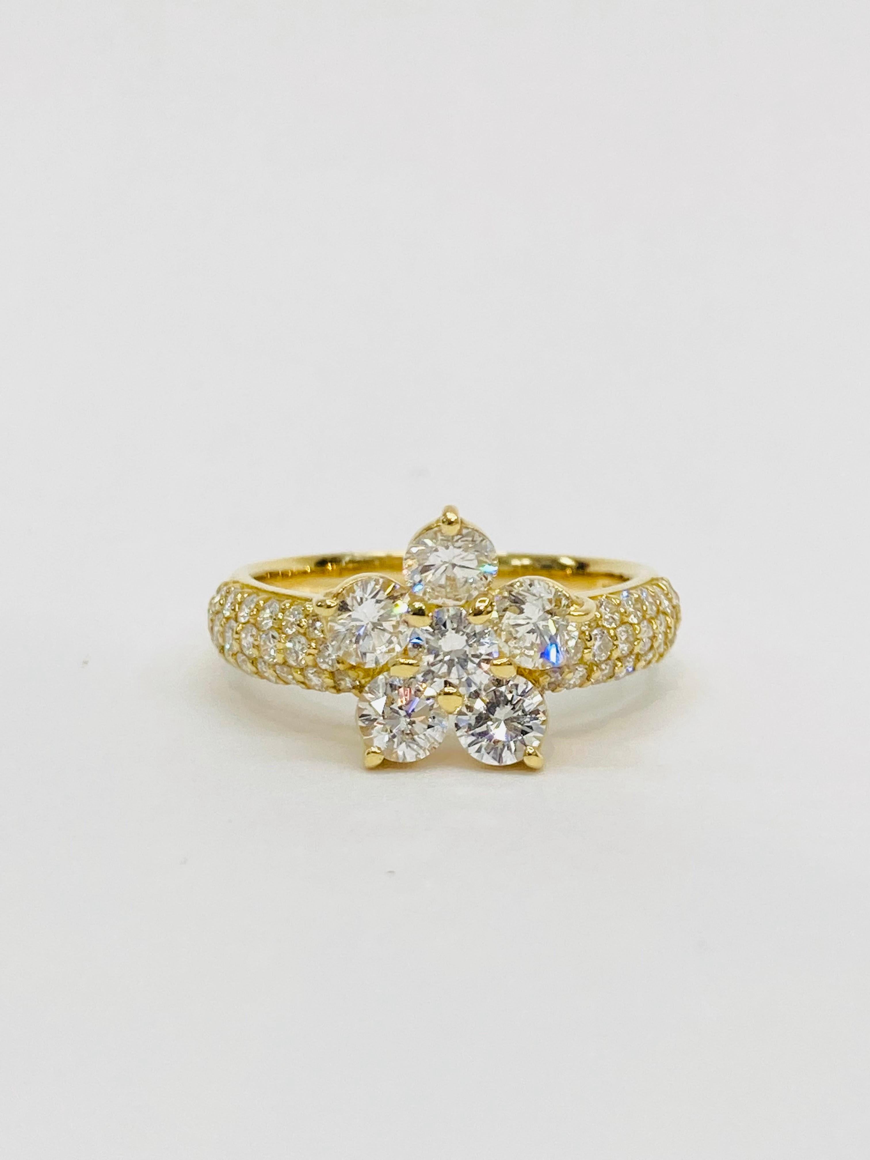Bochic “Retro Vintage” 18K Gold & Multi Round & Marquee Diamond Cluster Ring In New Condition For Sale In New York, NY