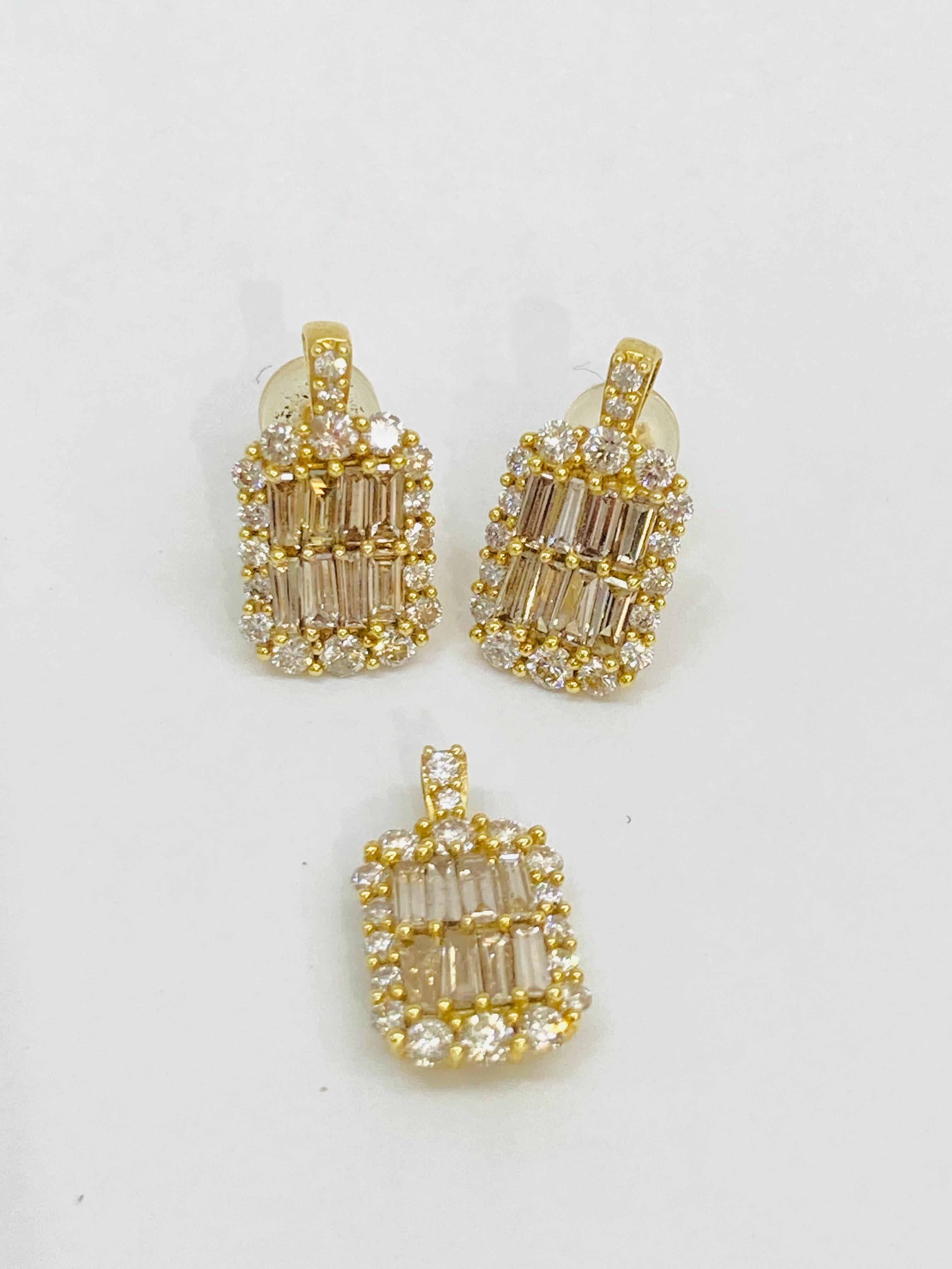 Bochic “Retro Vintage” Diamond Retro Set, Earrings & Pendent Set In 18K Gold  In New Condition For Sale In New York, NY