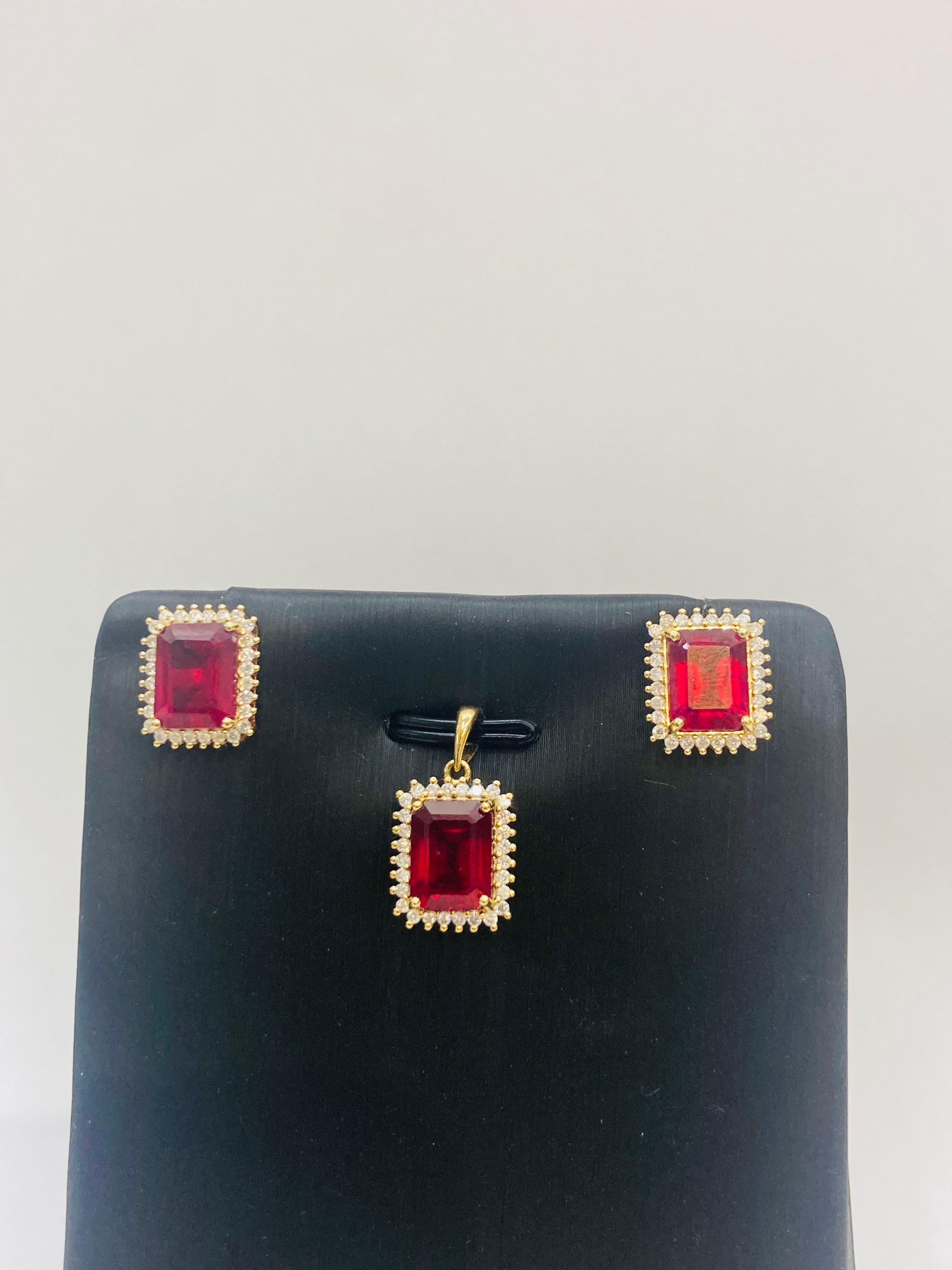 Bochic “Retro Vintage” Diamond & Ruby Retro Set, Earrings & Pendent In 18K Gold  For Sale 1