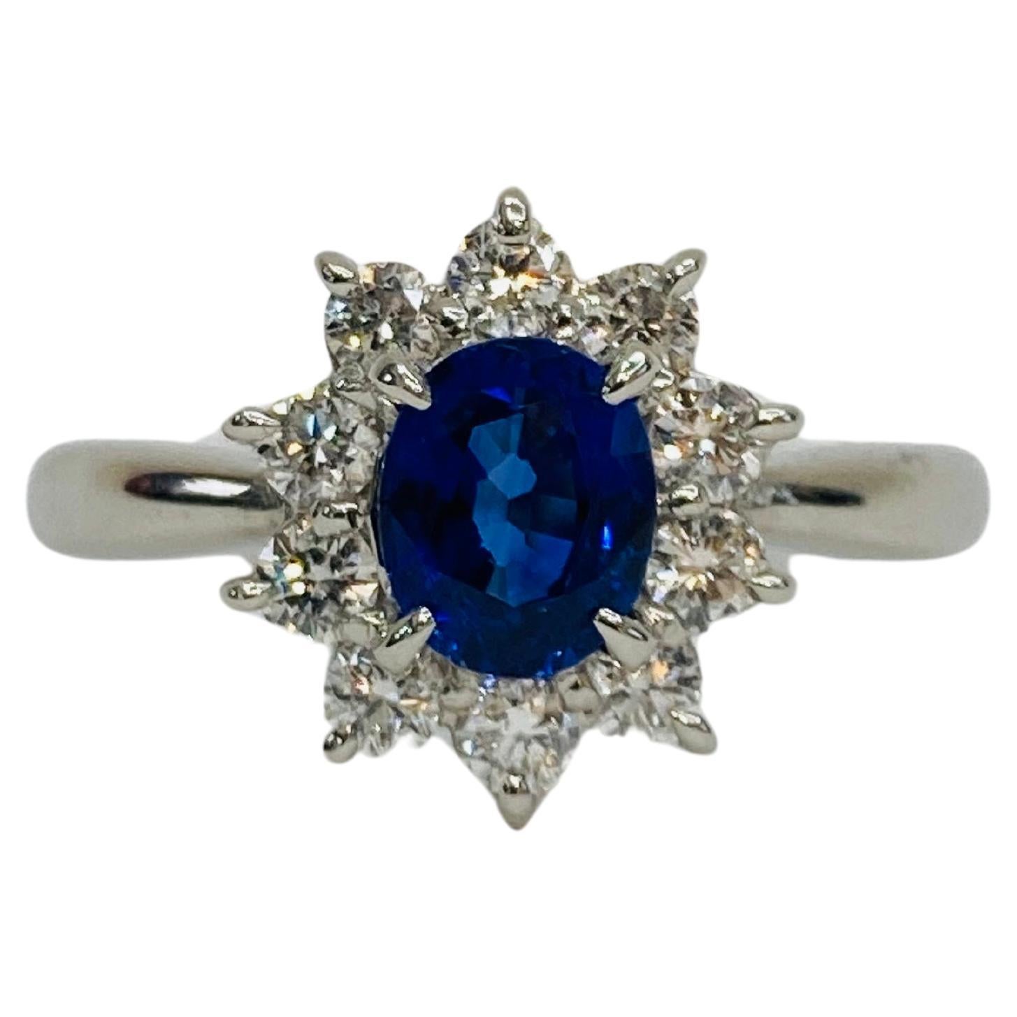 Bochic “Retro Vintage” Natural Blue Sapphire Platinum Diamond Cluster Ring For Sale