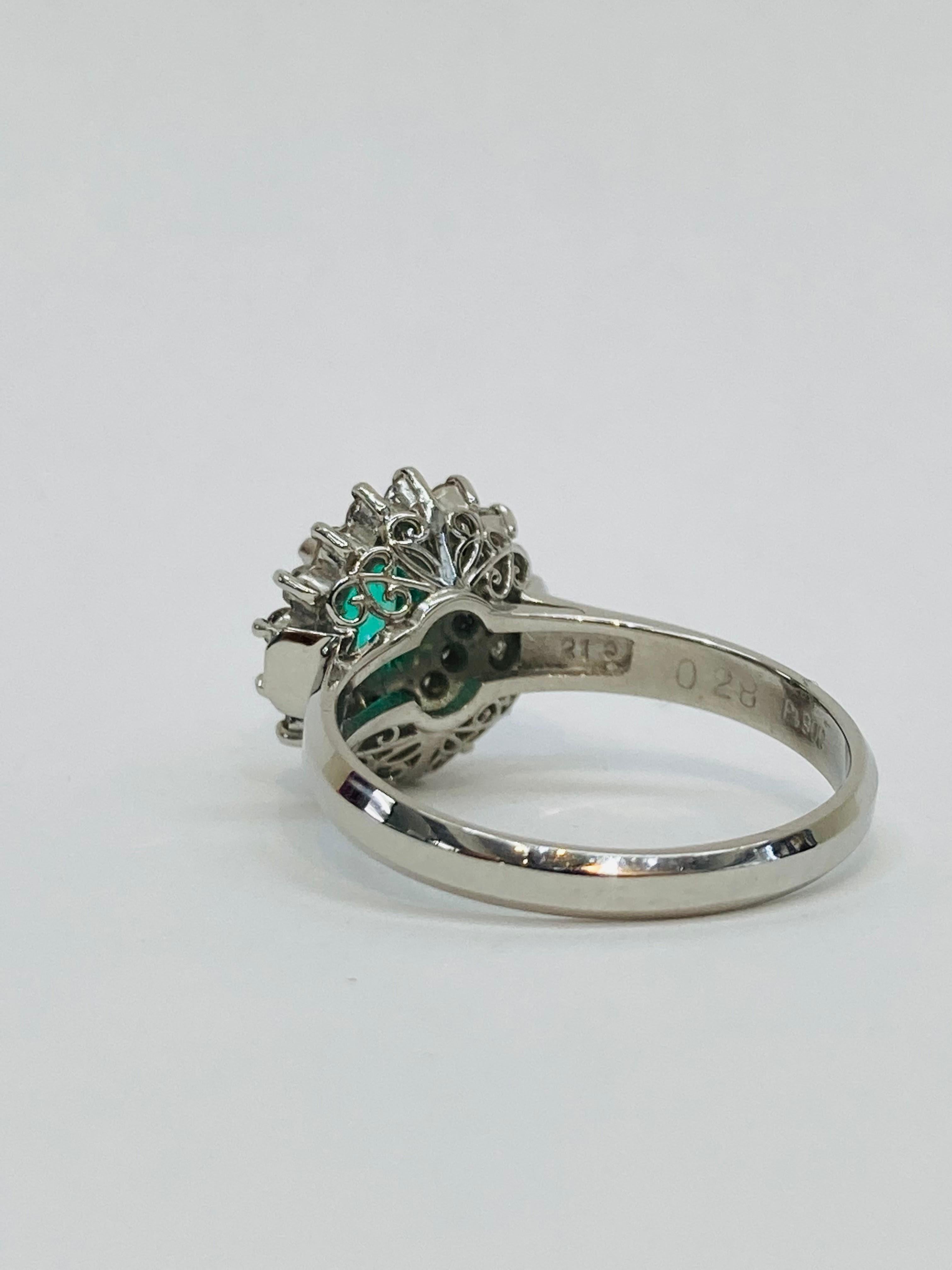 Bochic “Retro Vintage” Natural Emerald & Platinum Diamond Cluster Ring. For Sale 1