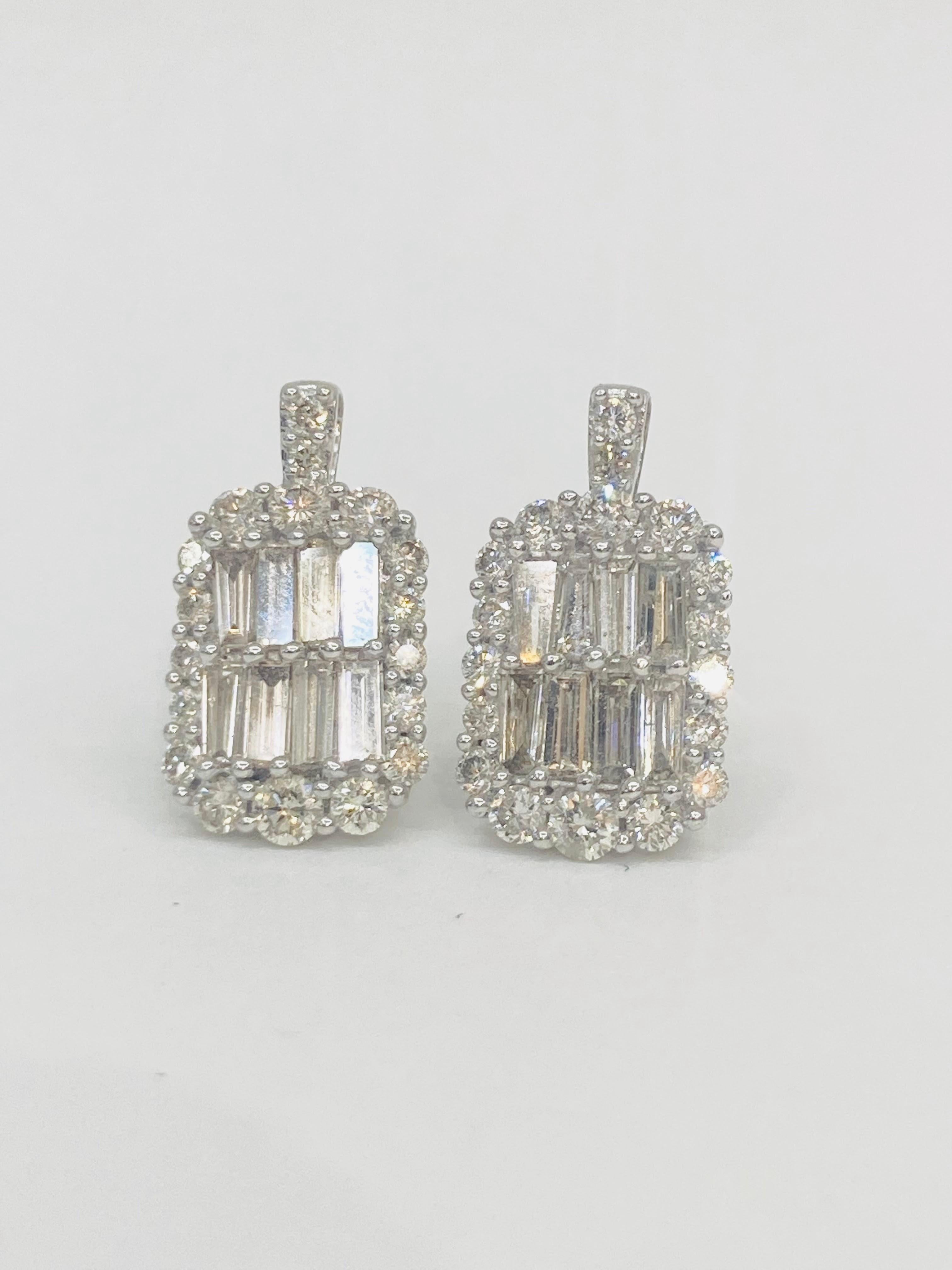 Baguette Cut Bochic “Retro Vintage” Round & Baguette Diamond Earrings Set In 18K Gold  For Sale