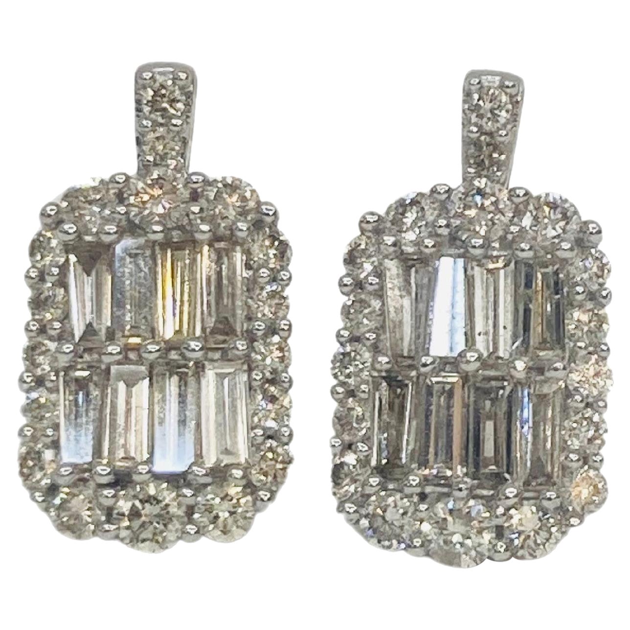 Bochic “Retro Vintage” Round & Baguette Diamond Earrings Set In 18K Gold