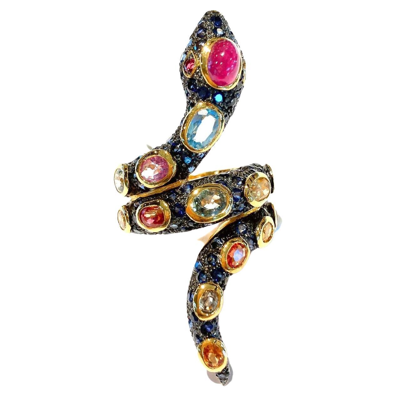 Bochic “Orient”  Serpent Fancy Sapphire and Ruby Ring In New Condition For Sale In New York, NY