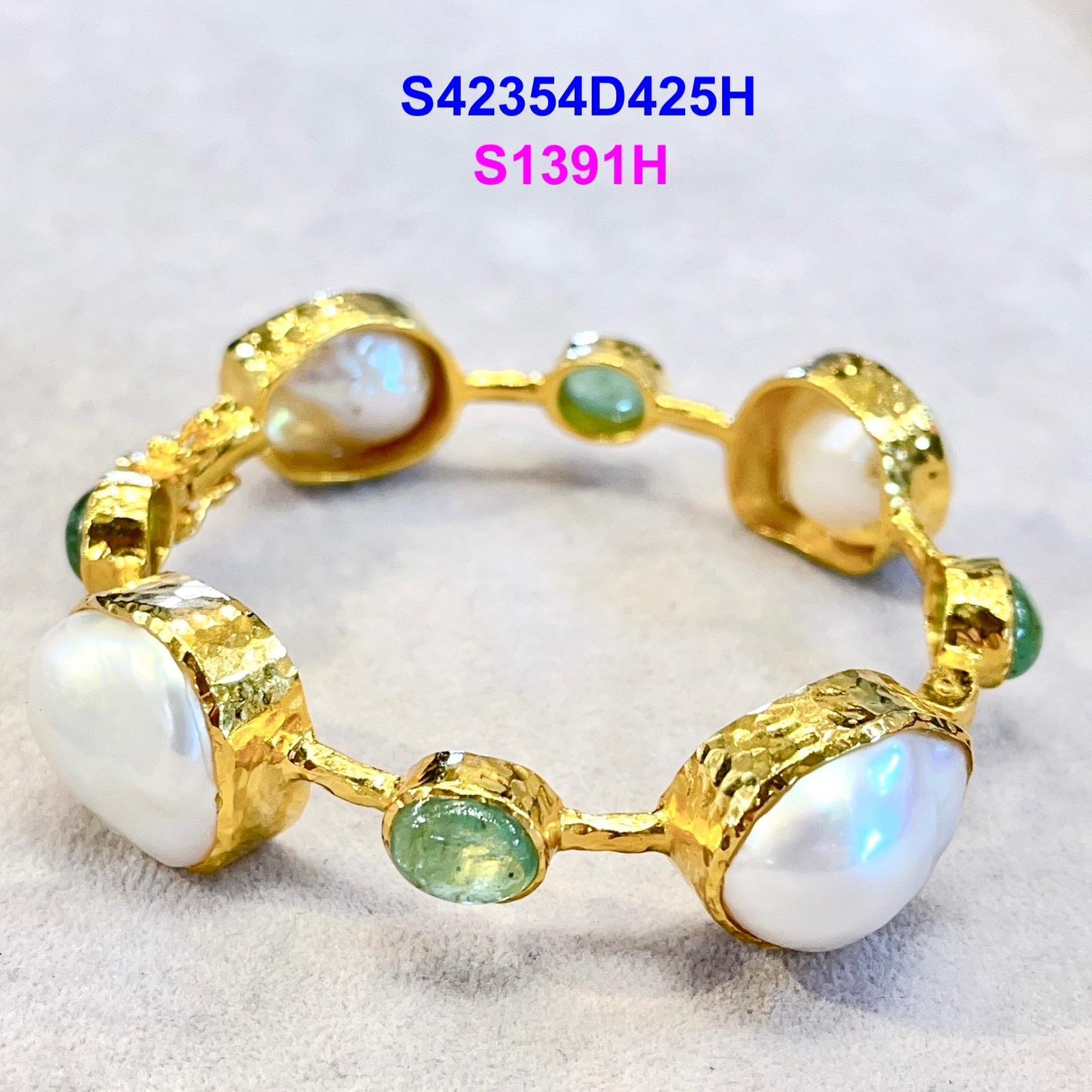 Bochic Set Off 4 Capri Bangles Multi Gemas Naturales Perla lSet 18K Oro y Plata en venta 2