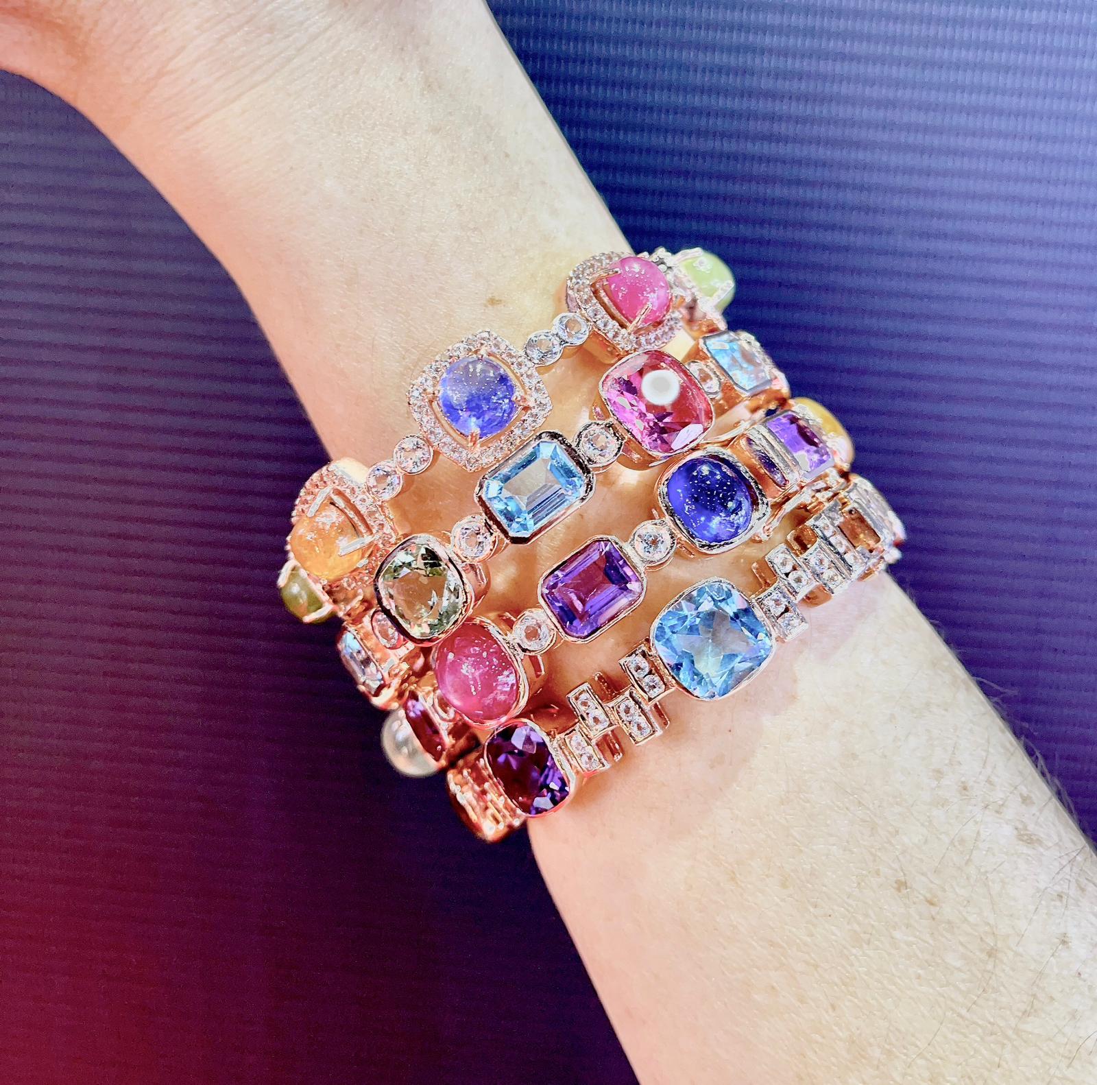 Cabochon Bochic Set Off 4 Capri Bangles Multi Nature con gemme incastonate in oro e argento 18 carati in vendita