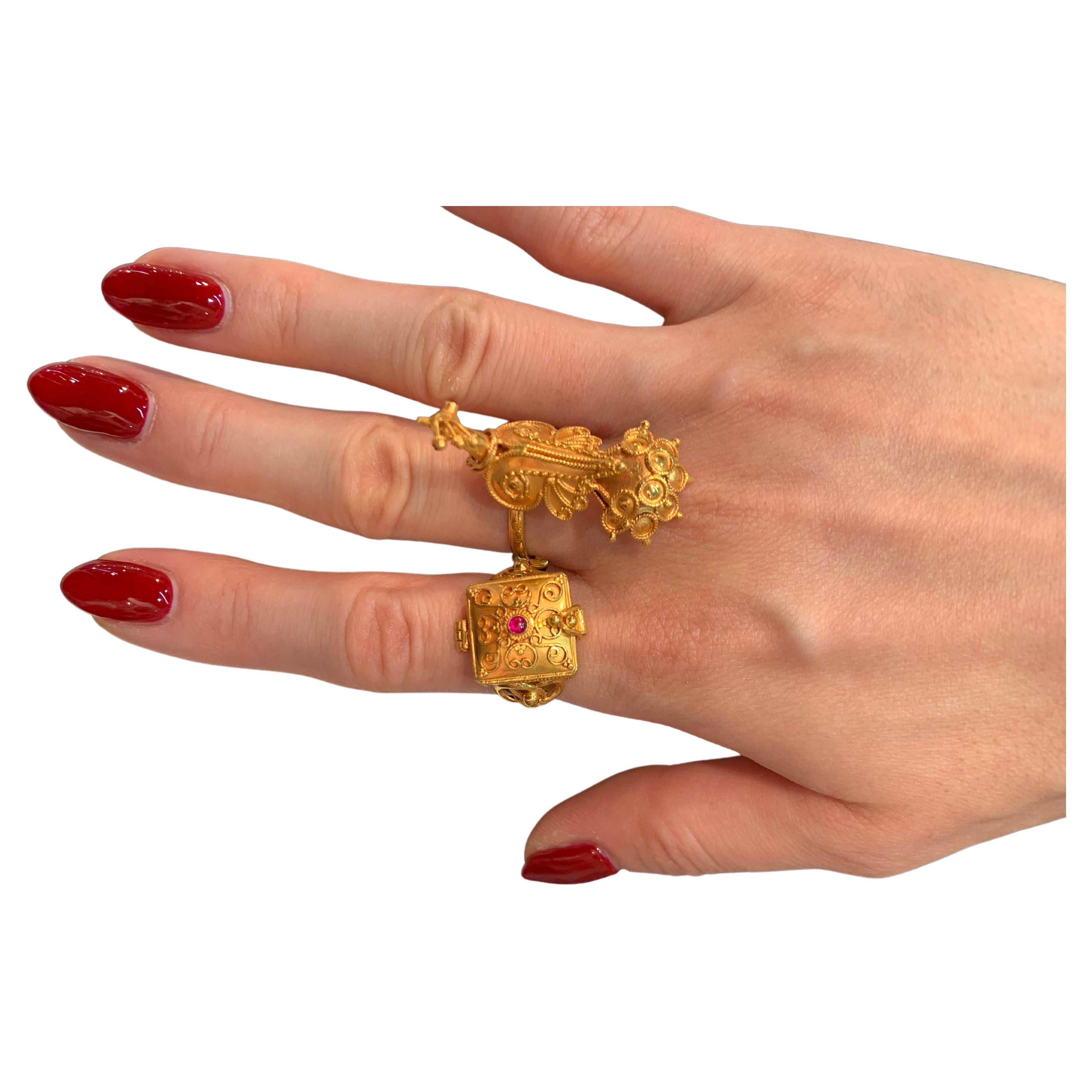 Bochic Vintage Gold Poison and Peacock Rings