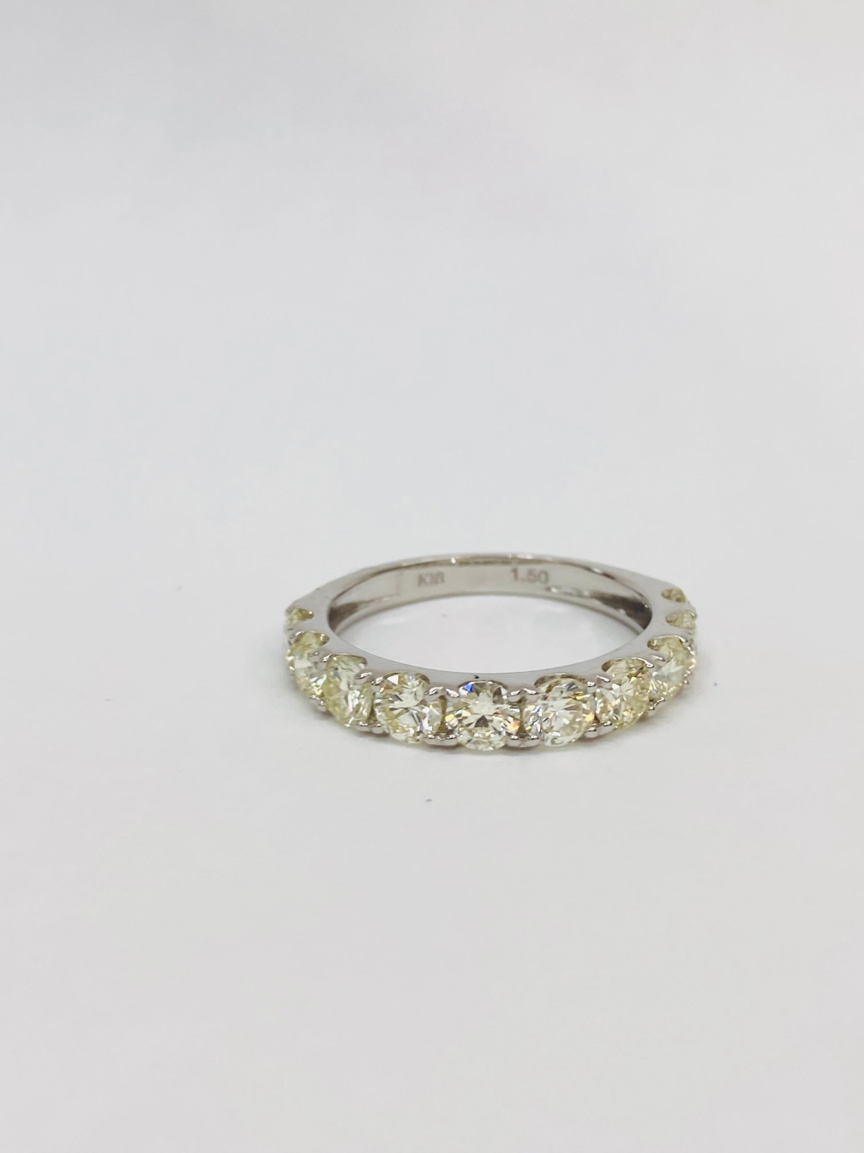 Women's Bochic “Vintage Retro” Eternity 18K Gold & Round Shape Diamonds Ring  For Sale