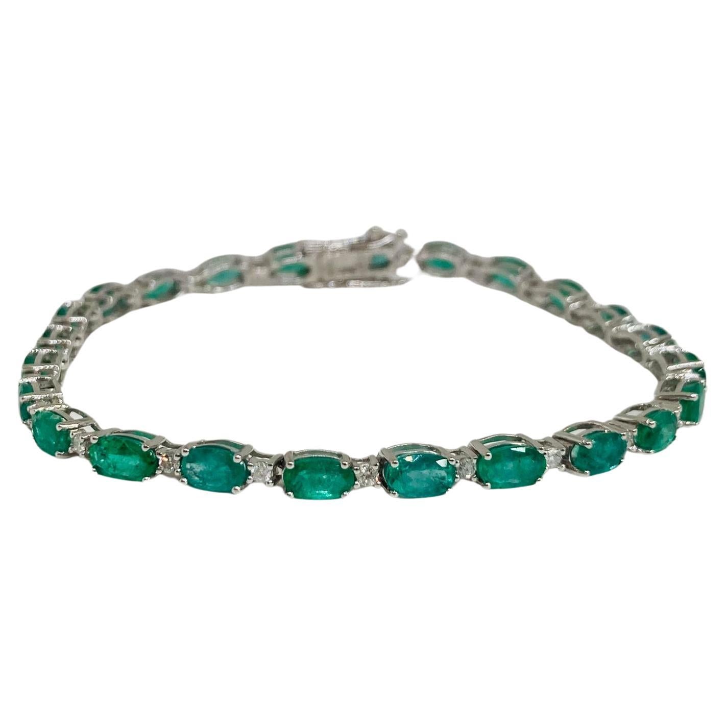 Women's or Men's Bochic “Vintage Retro” Oval Natural Emeralds & Diamonds Set In 18K Gold   For Sale