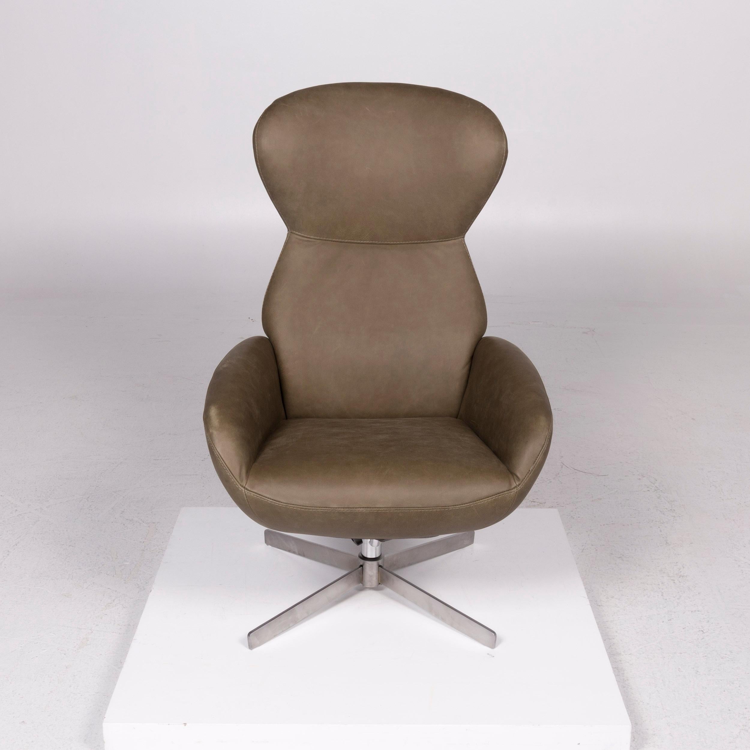 BoConcept Athena Relax Leather Armchair Green In Good Condition In Cologne, DE