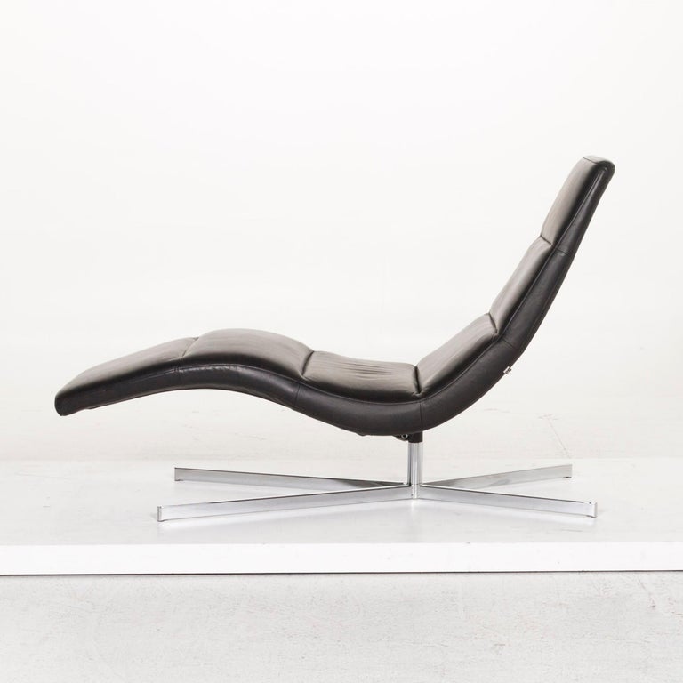 BoConcept Leather Lounger Black Relax Function Function at 1stDibs