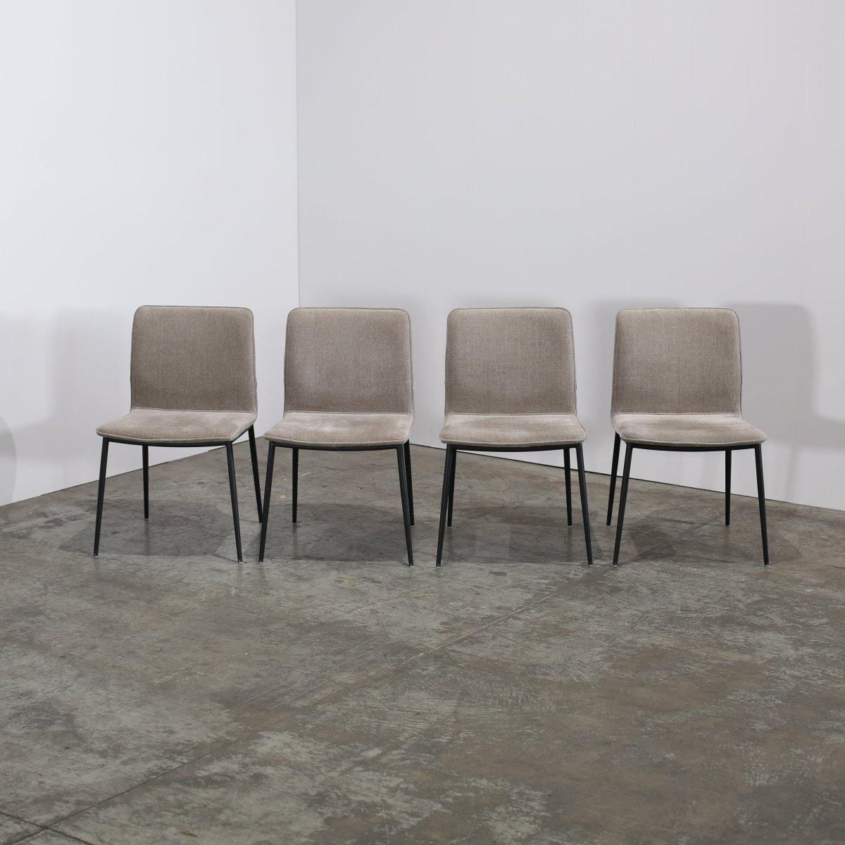 BoConcept Chaise de salle à manger Newport par Henrik Pedersen, lot de quatre en vente 3