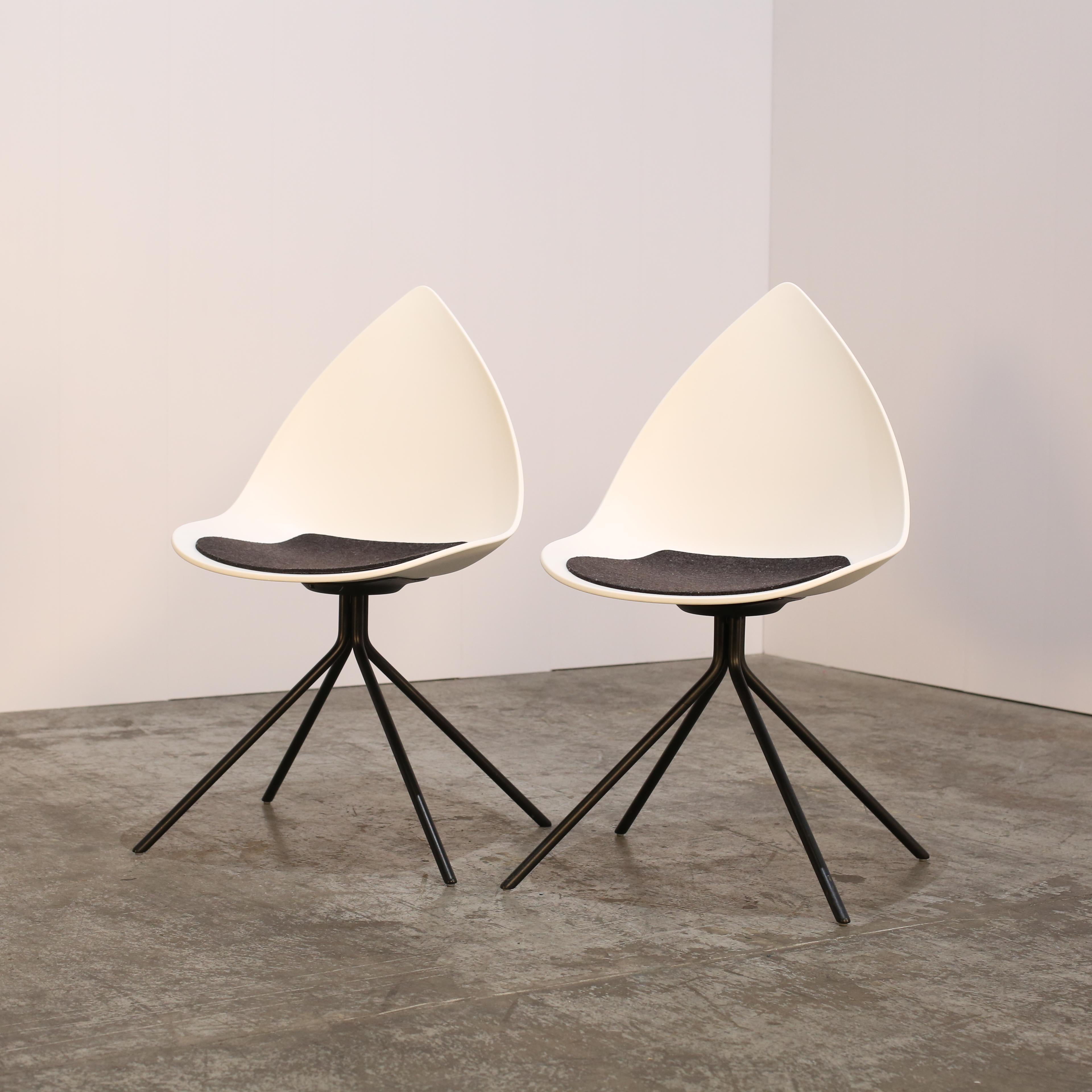 Der BoConcept Ottawa Chair des renommierten Designers Karim Rashid ist ab sofort im Viererset erhältlich. Dieser elegante und moderne Stuhl zeichnet sich durch ein einzigartiges, geschwungenes Design aus, das aus den hochwertigsten MATERIALEN