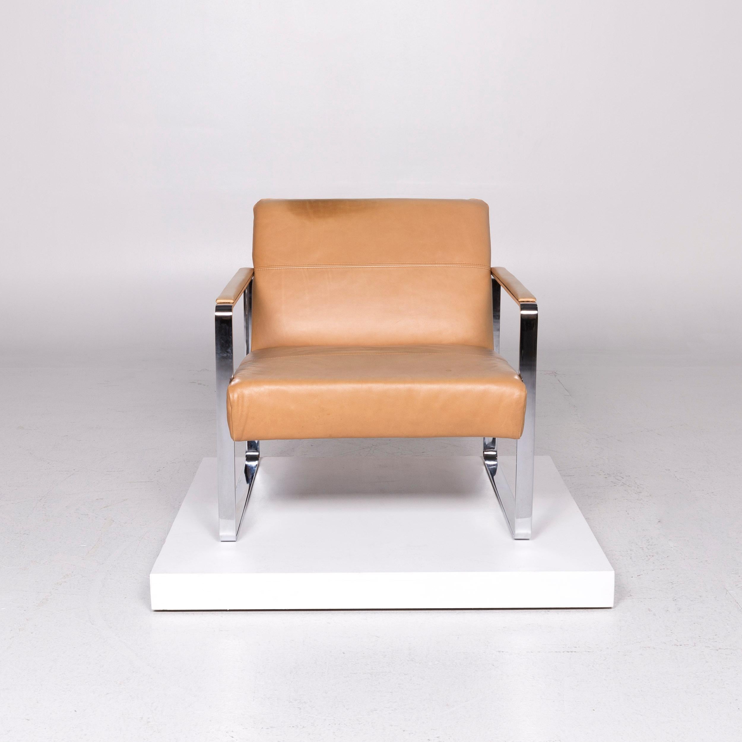 We bring to you a BoConcept ross leather armchair beige.
 

Product measurements in centimetres:
 

Depth 88
Width 71
Height 74
Seat-height 40
Rest-height 57
Seat-depth 59
Seat-width 64
Back-height 36.
 
