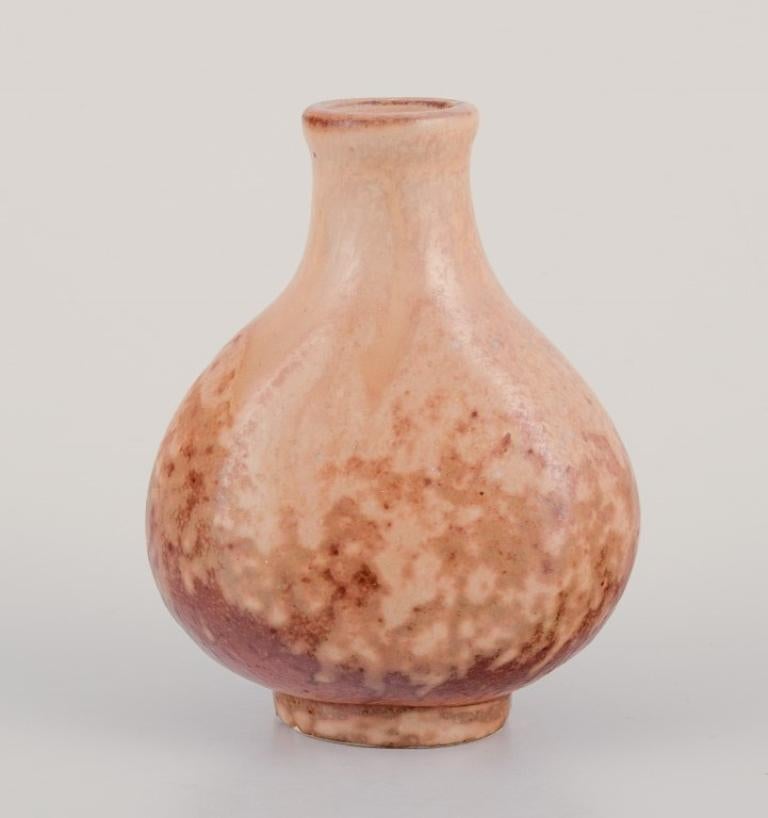 Bode Willumsen, own workshop. Unique ceramic bottle with lid. Dated 1937 In Excellent Condition For Sale In Copenhagen, DK
