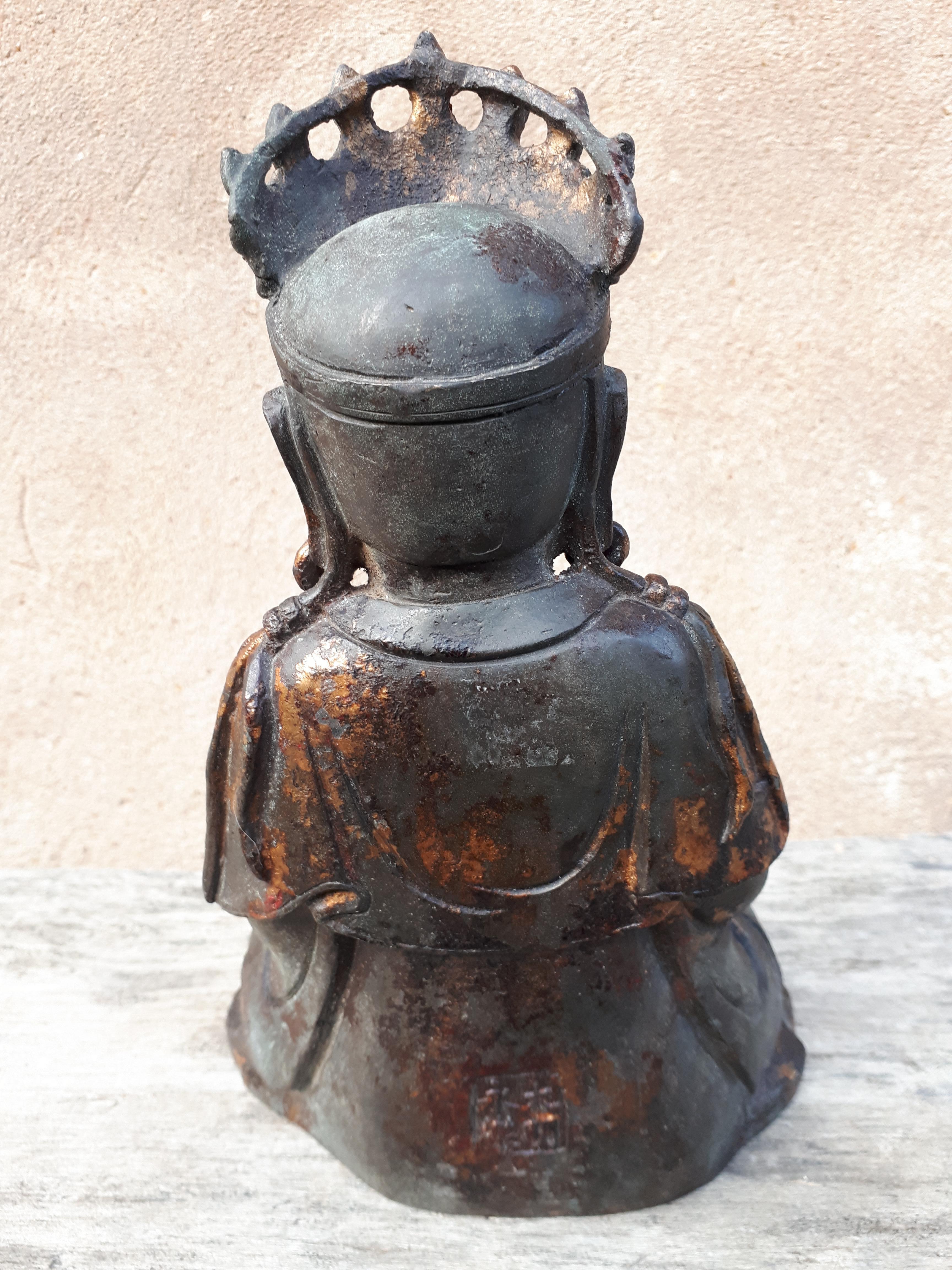 Bodhisattva en bronze, Chine 20e siècle Bon état - En vente à Saverne, Grand Est