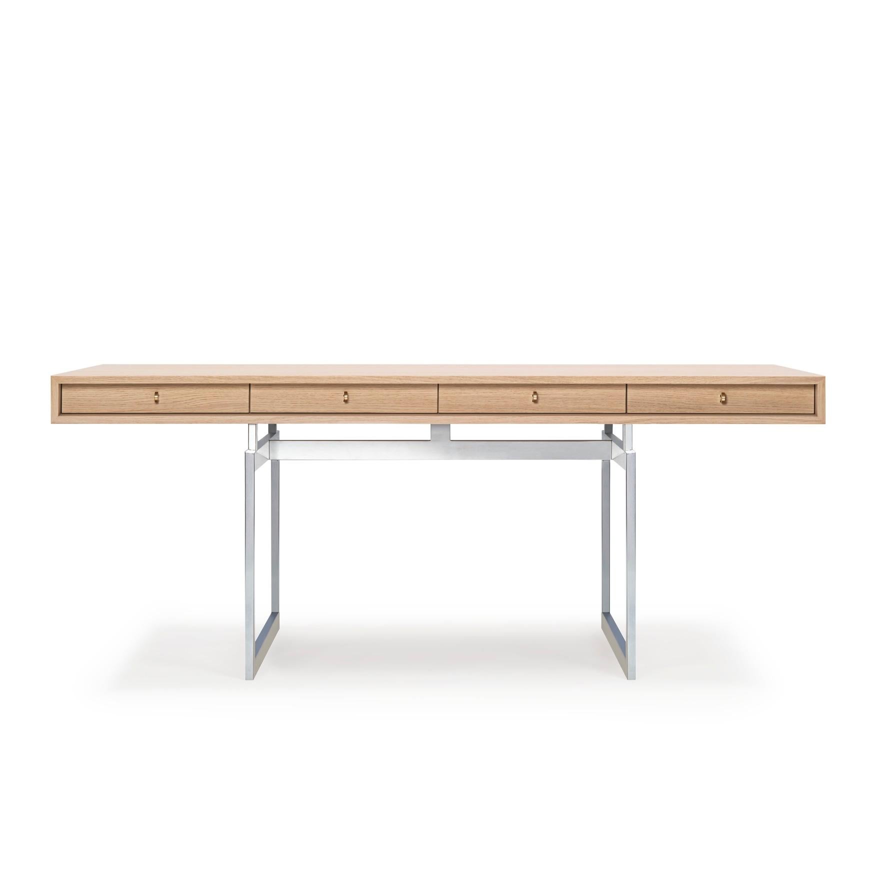 Bodil Kjaer, Bürotisch aus Edelstahl und Eiche aus Natureiche für Karakter, 1959

Der Büroschreibtisch der dänischen Architektin Bodil Kjær aus dem Jahr 1959 wurde von den berühmten Architekten der Moderne Marcel Breuer, José Luis Sert und Paul
