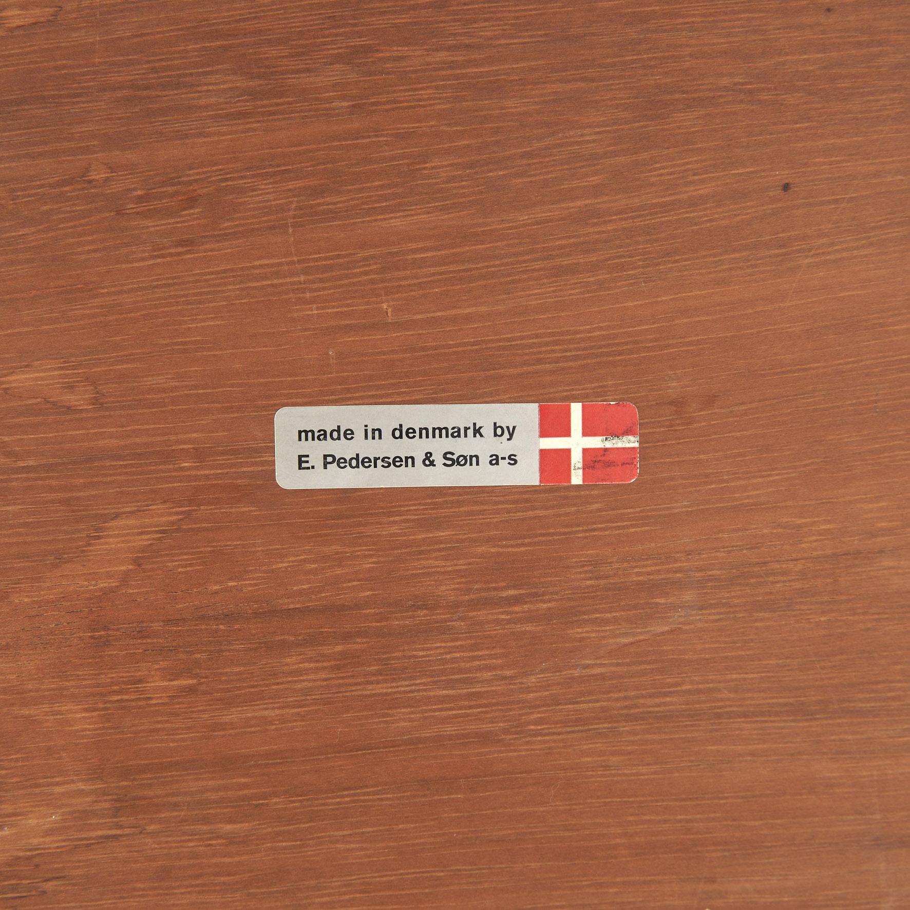 Bodil Kjaer Executive Freistehender Schreibtisch für E. Pedersen & Sohn, Dänemark (Mitte des 20. Jahrhunderts) im Angebot