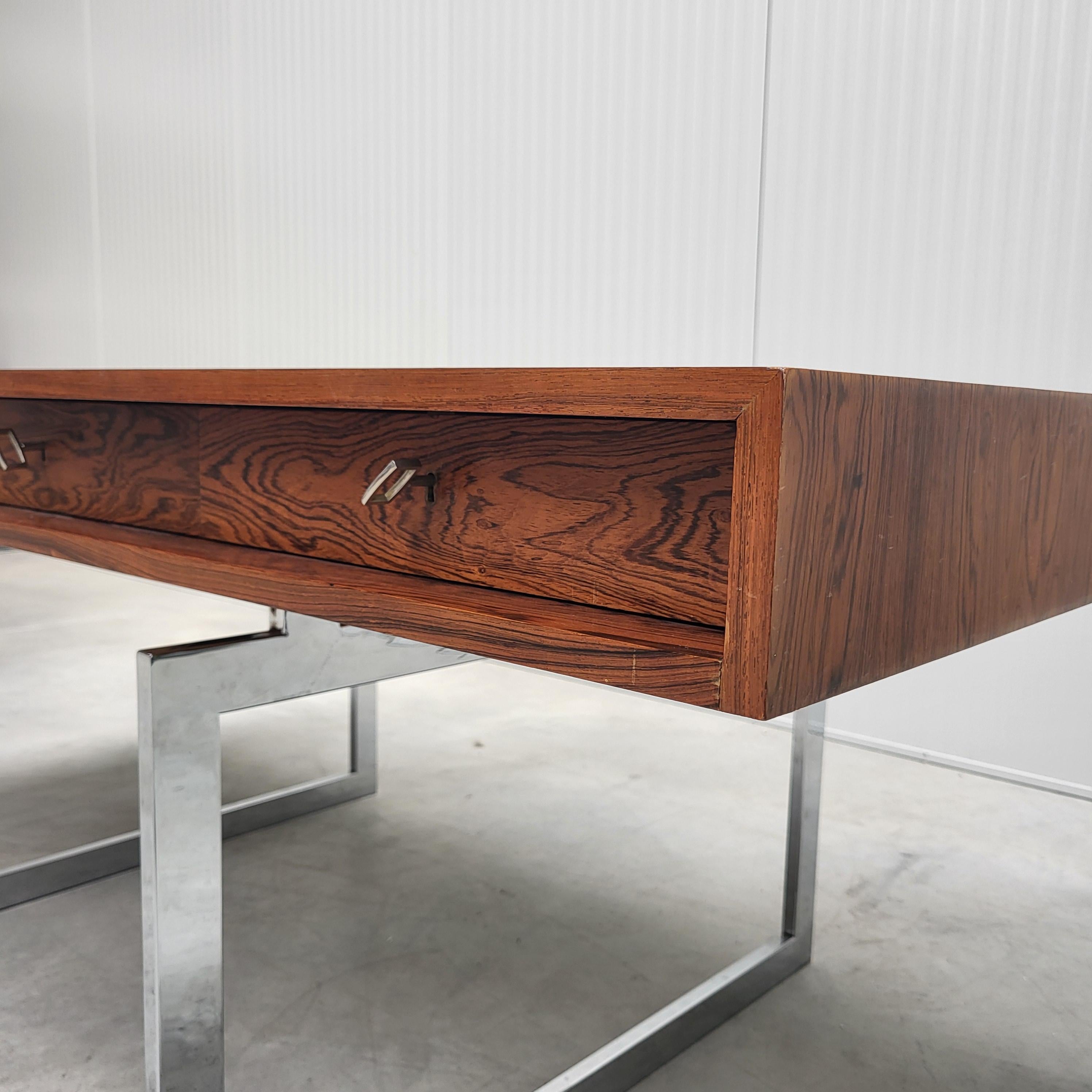 Escritorio ejecutivo Bodil Kjaer James Bond de E. Pederson & Son Dinamarca 1959 mediados del siglo XX en venta