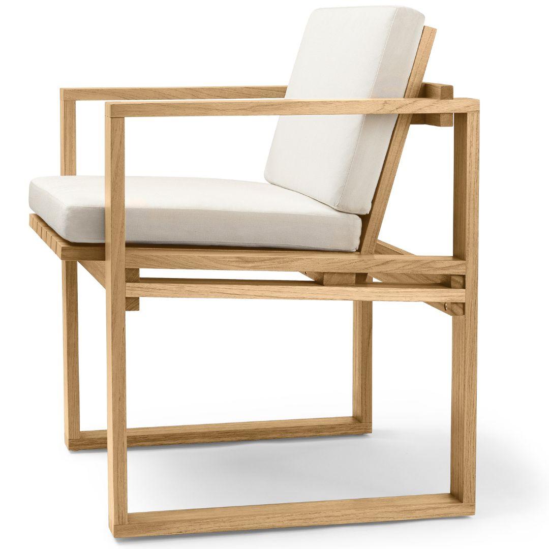 Bodil Kjaer Outdoor 'BK10' Dining Chair in Teak for Carl Hansen & Son In New Condition For Sale In Glendale, CA