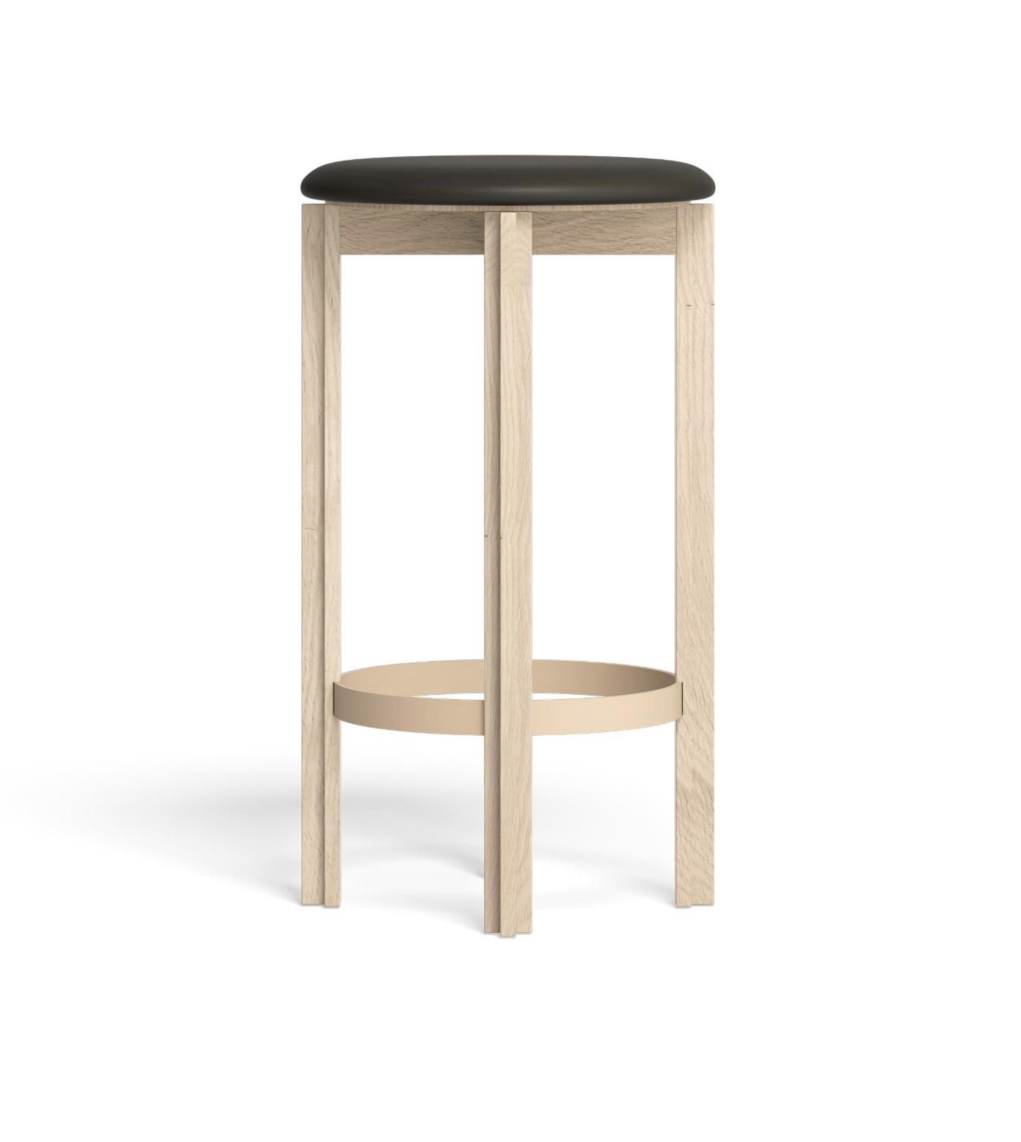 Danese Sgabello da bar The Principals di Bodil Kjaer in Oak tinto bianco per Karakter in vendita