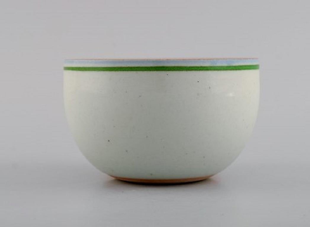 Bodil Manz (b. 1943), Denmark. Unique bowl in hand-painted glazed ceramics. 1980s.
Measures: 11 x 7 cm.
In excellent condition.
Signed.