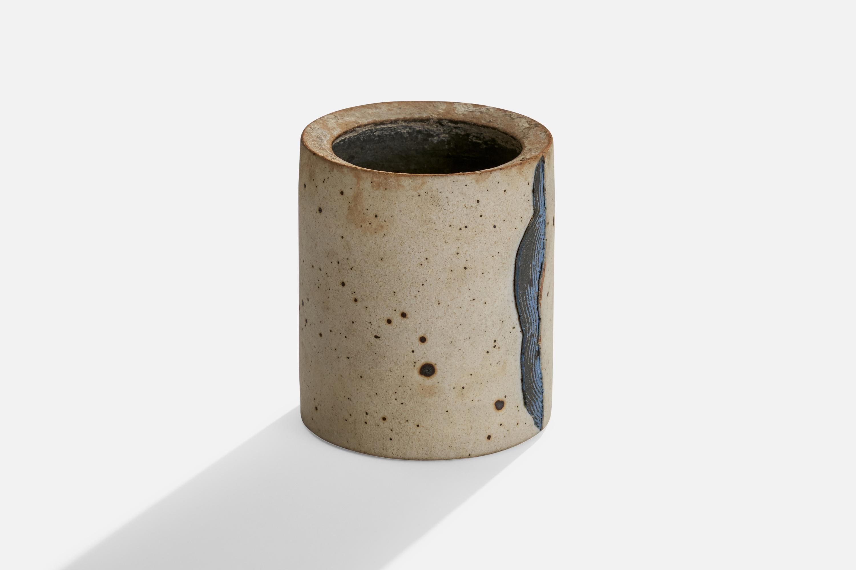 Scandinavian Modern Bodil Manz, Vase, Ceramic, Denmark, 1980s For Sale