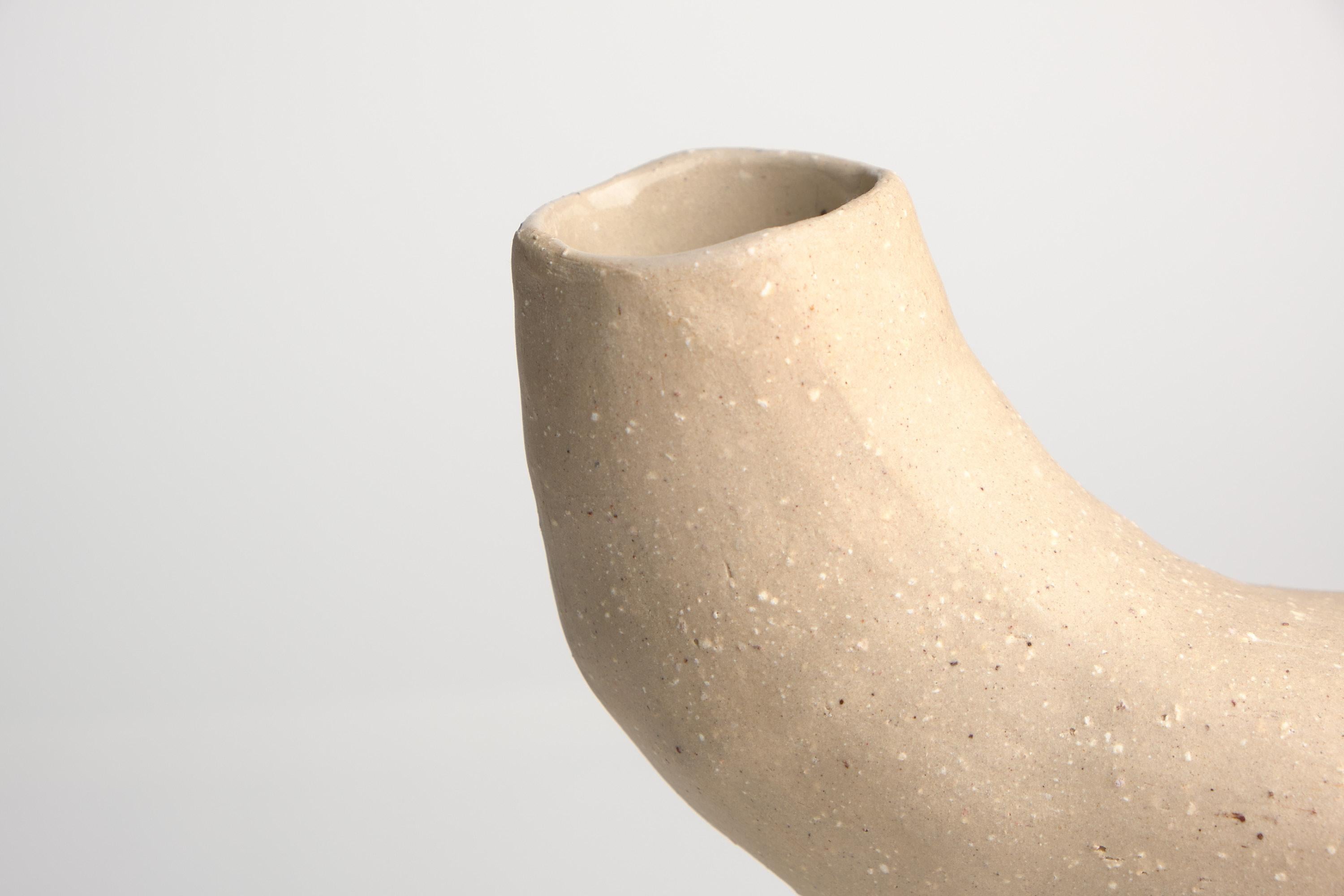 Bodily Split Stoneware Vase by Camila Apaez In New Condition In Geneve, CH