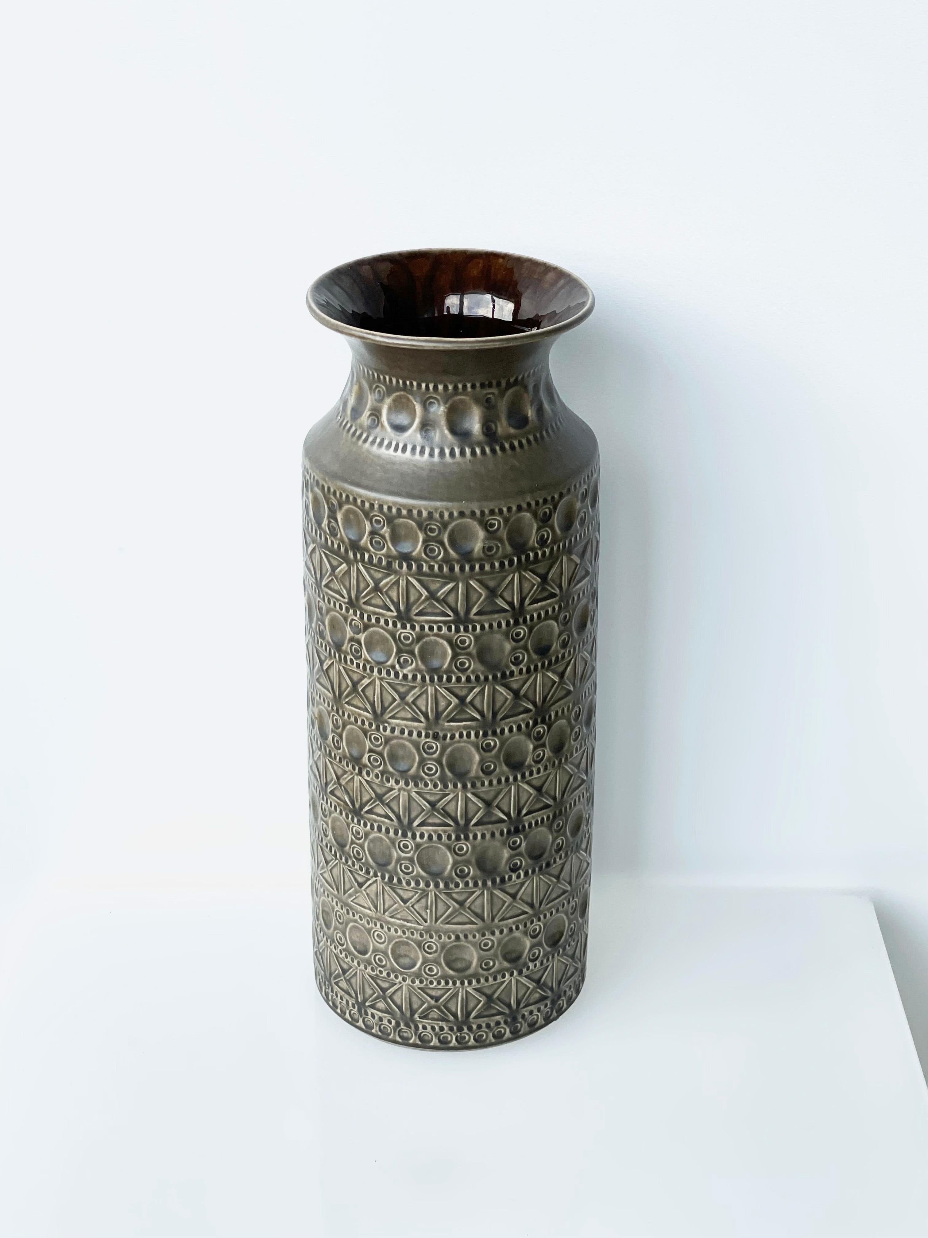 Mid-Century Modern Bodo Mans Vase for Bay Keramik, West Germany ca. 1970 For Sale