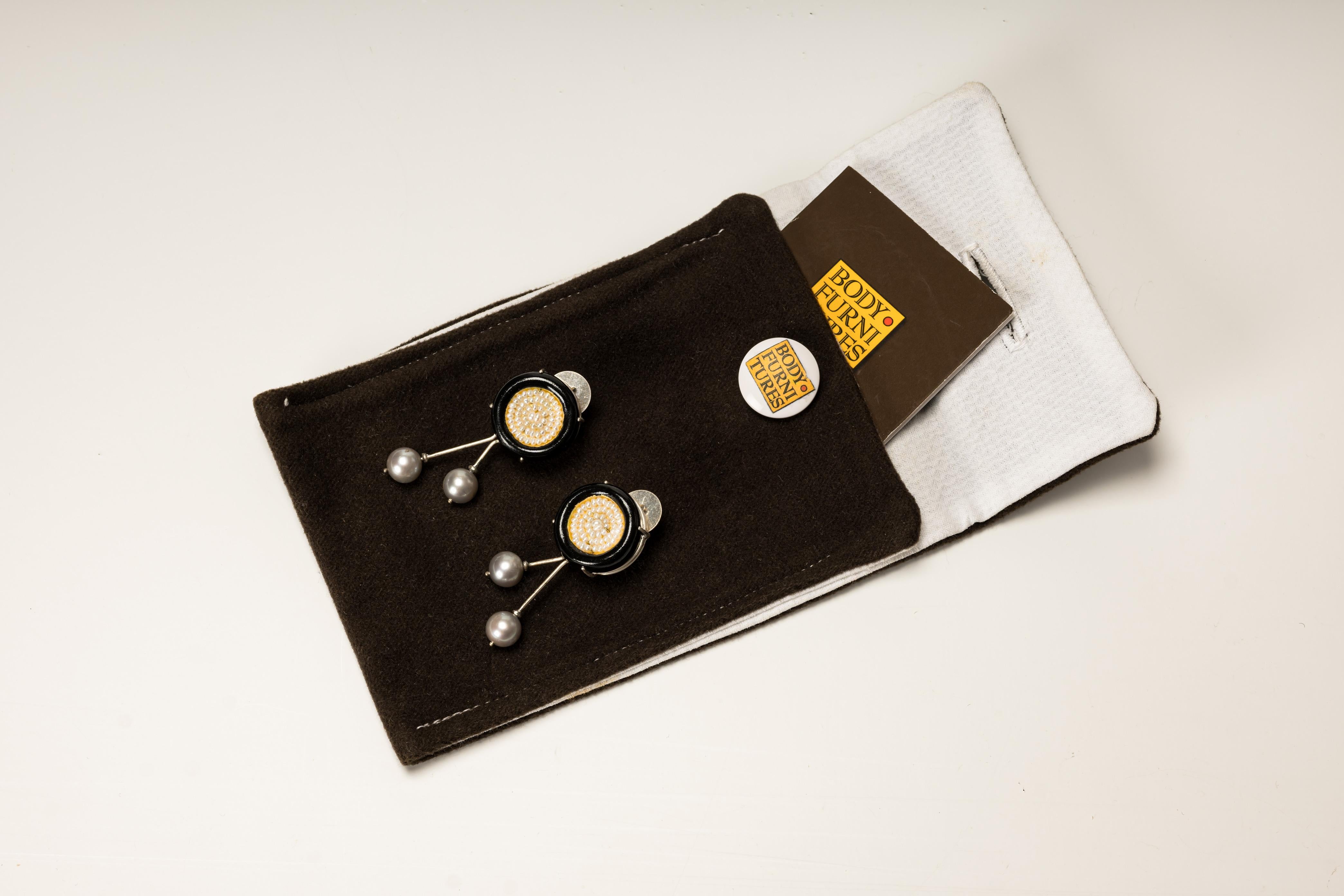 Round Cut Bodyfurnitures Round Stud Earrings Black Color Micro Pearls Gold Papier-mâché For Sale