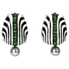 Bodyfurnitures Stud Earrings Handpainted Black&White Gold Papier-mâché Emeralds