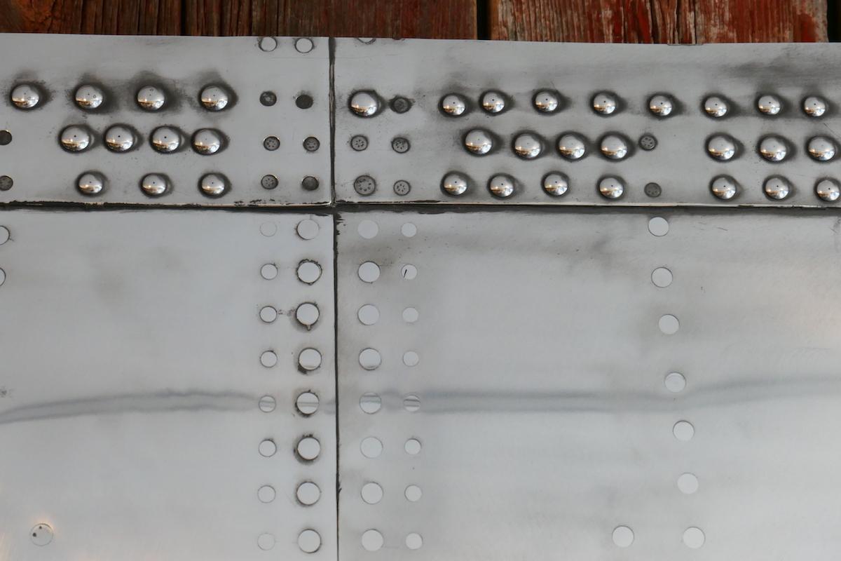 American Boeing 727 Authentic Aircraft 3 Windows Panel in Polished Mirror Finish For Sale