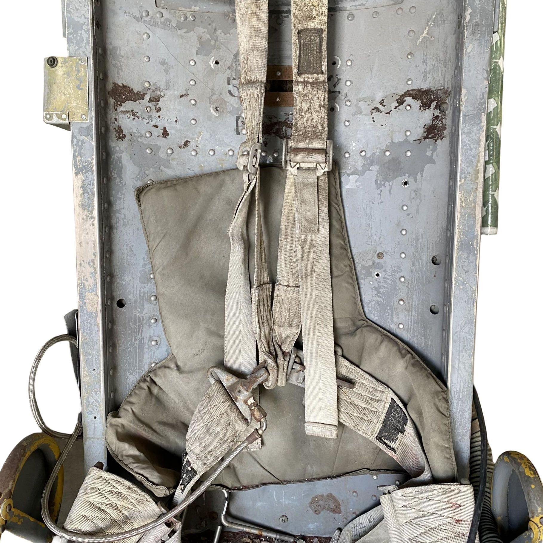 Steel Boeing B-52 Bombardier's Ejection Seat For Lower Deck For Sale