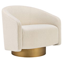 Poltrona girevole BOEMIA in tessuto boucle bianco e base color ottone antico