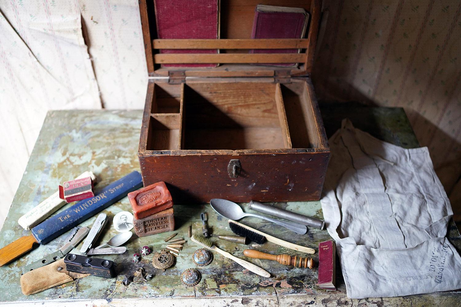 Early 20th Century Boer War Period Pine Officer’s Box & Artefacts, S.Shirley Royal Engineers c.1900