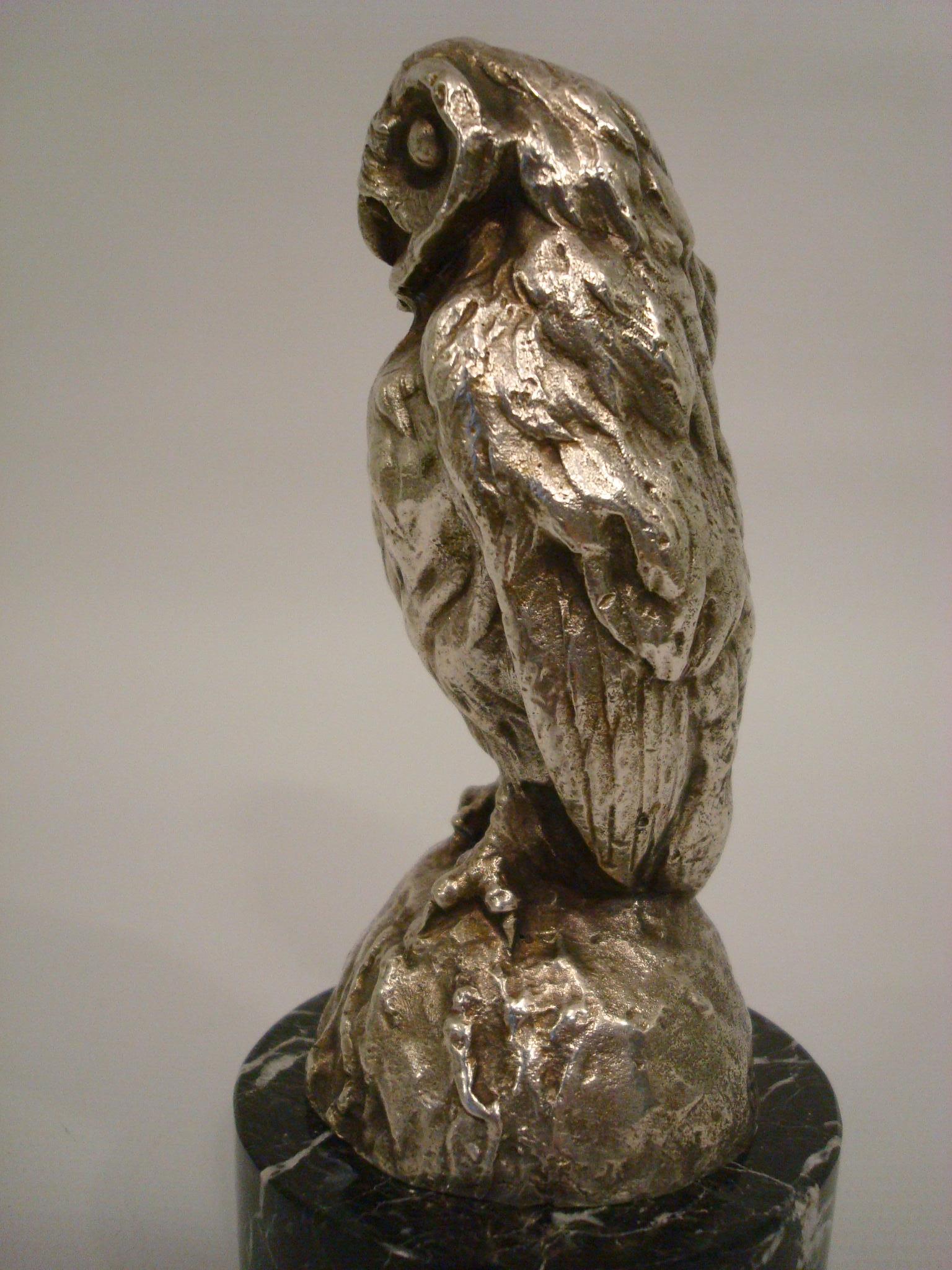 Bofill Silvered Bronze Owl, Hibou Paperweight  / Hood Ornament, France, 1910-15 In Good Condition For Sale In Buenos Aires, Olivos