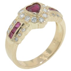 Bogo 18 Karat Gelbgold Ring mit herzförmigem Rubin und Diamanten