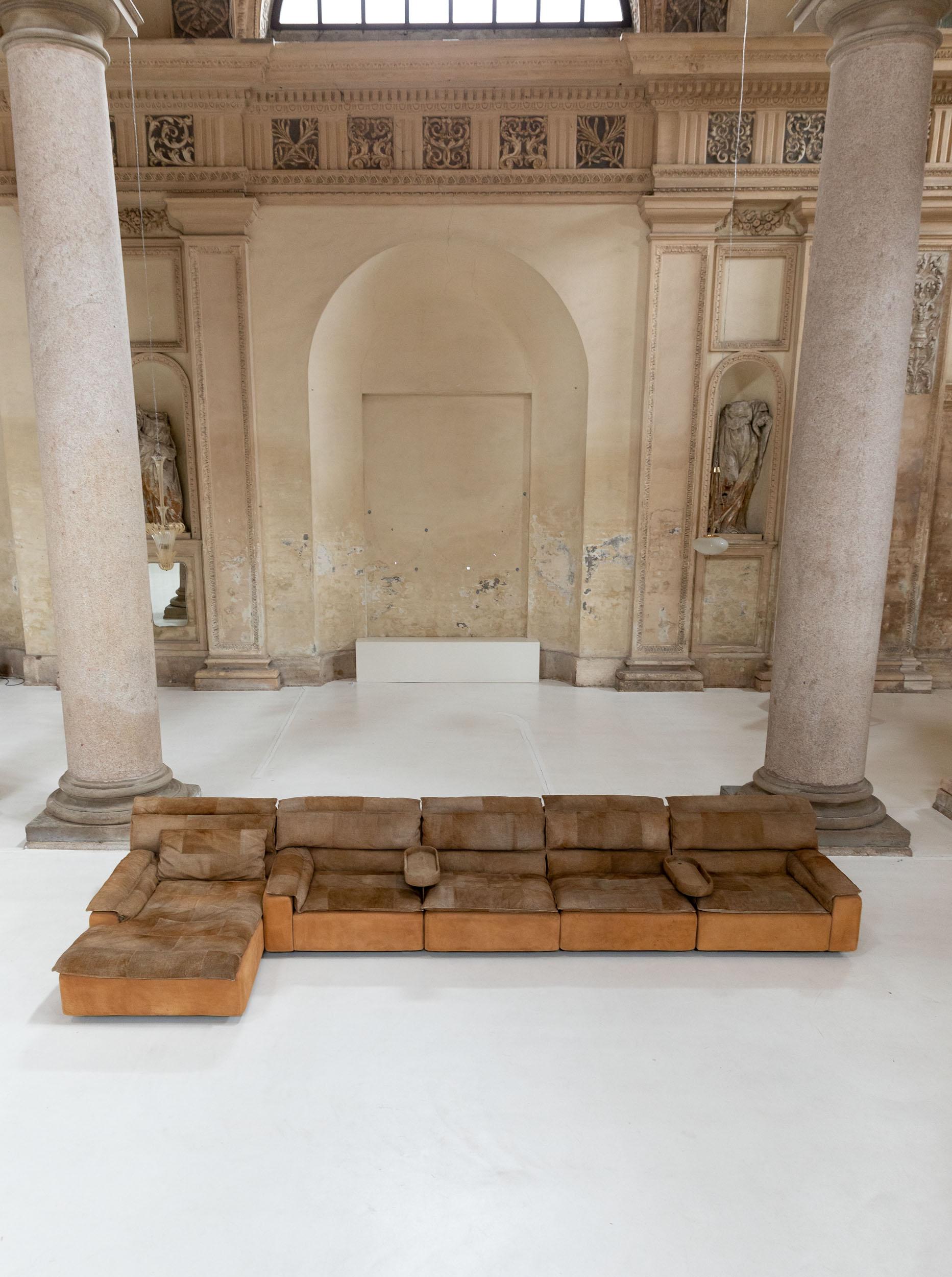 Mid-Century Modern Bogo Sofa by Carlo Bartoli for Rossi di Albizzate For Sale