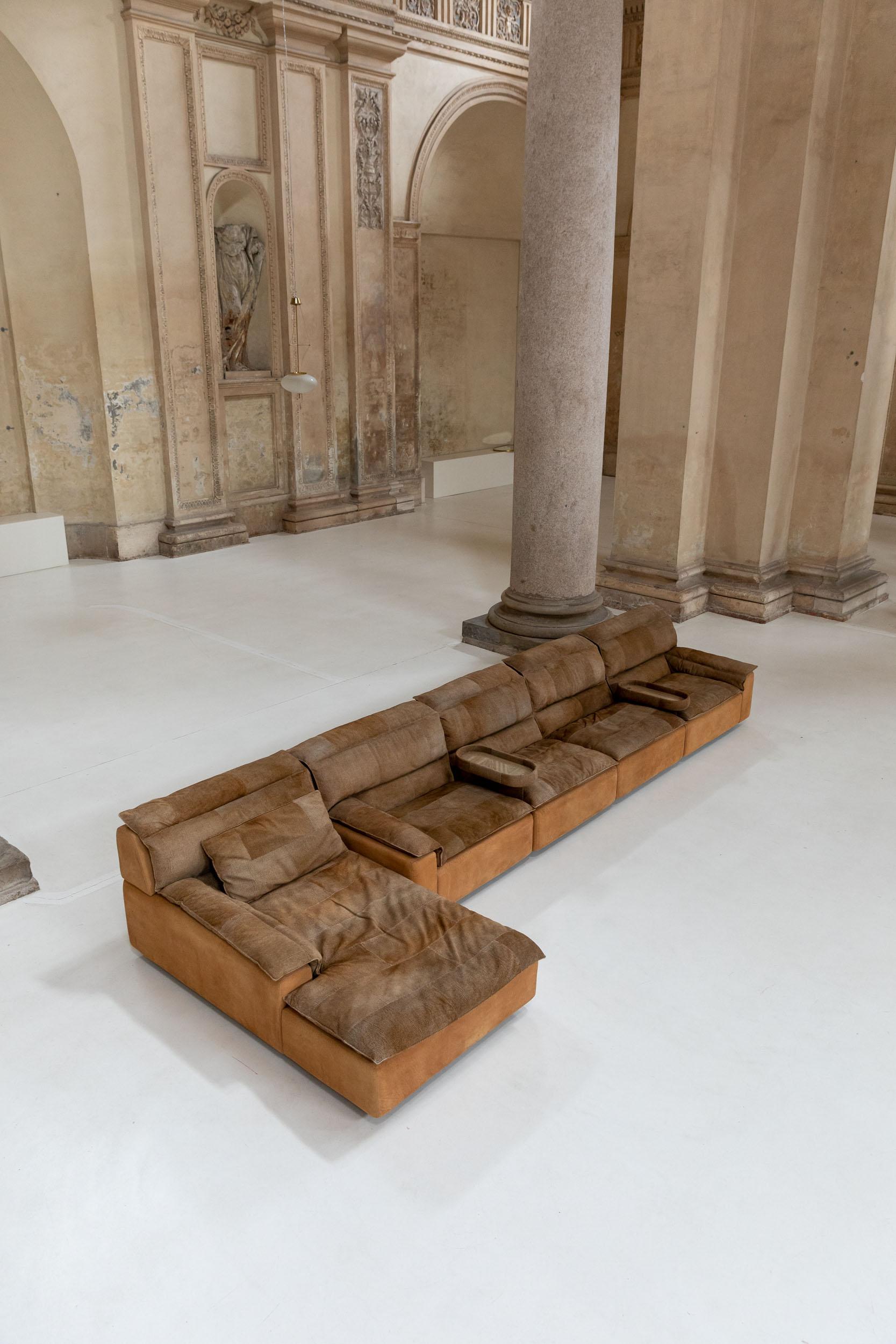 Bogo-Sofa von Carlo Bartoli für Rossi di Albizzate  (Ende des 20. Jahrhunderts) im Angebot