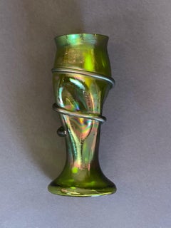 Böhmische Jugendstilvase aus schillerndem grünem Schlangenglas, Josef Rindskopf, 1900er Jahre