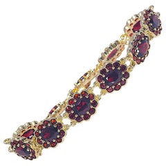 Bohemian 9 Carat Natural Garnet Tennis Bracelet 10 Karat Gold 21 Grams