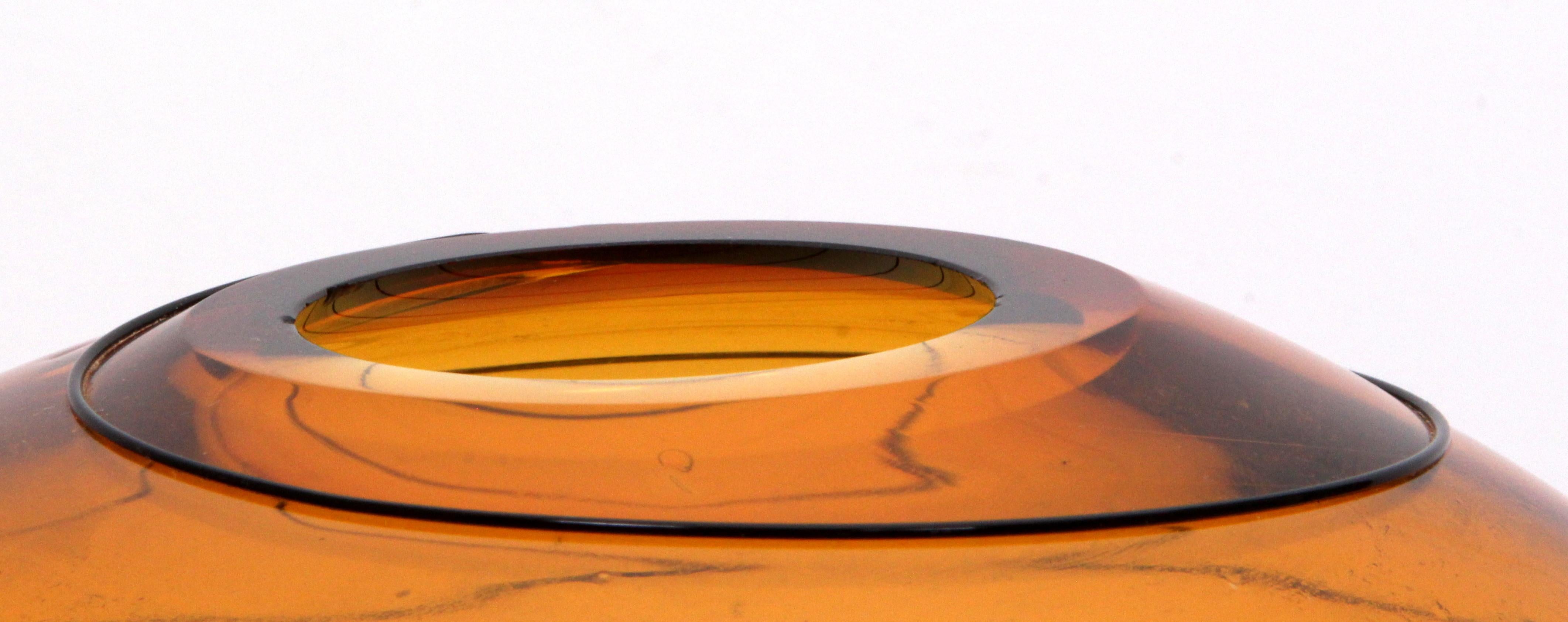 Mid-Century Modern Bohemian art deco Vase spiral-shaped thread mould-blown mouth blown amber glass