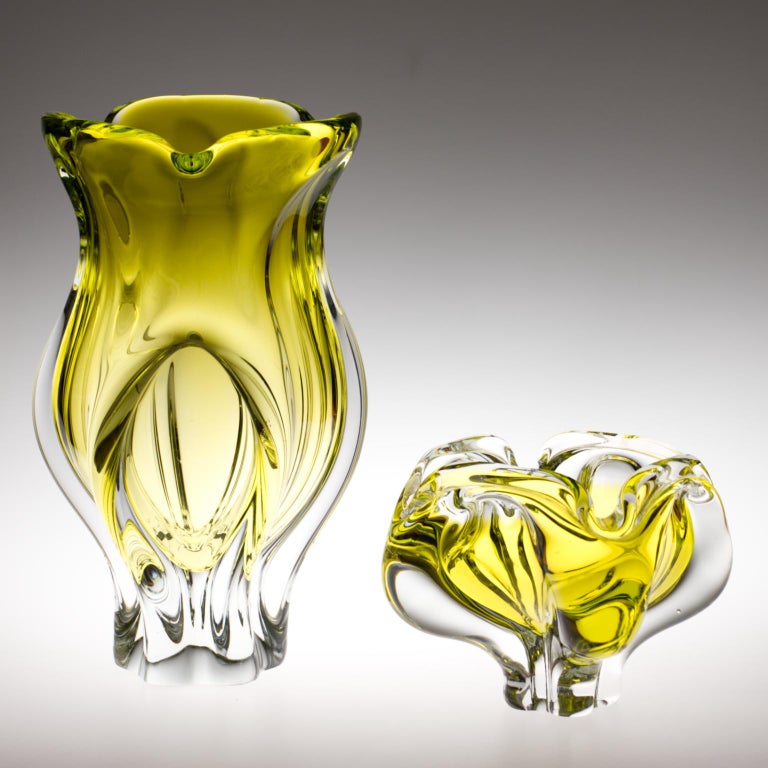 Czech Bohemian Art Glass Vase and Ashtray by Josef Hospodka, Chribska Glasswork, 1960s For Sale