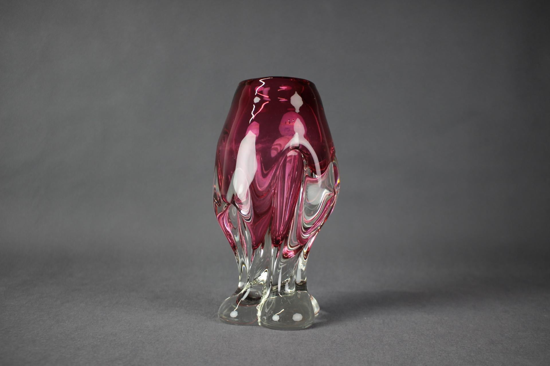 Jarrón de cristal de Bohemia de Josef Hospodka, Checoslovaquia, años 60 mediados del siglo XX en venta