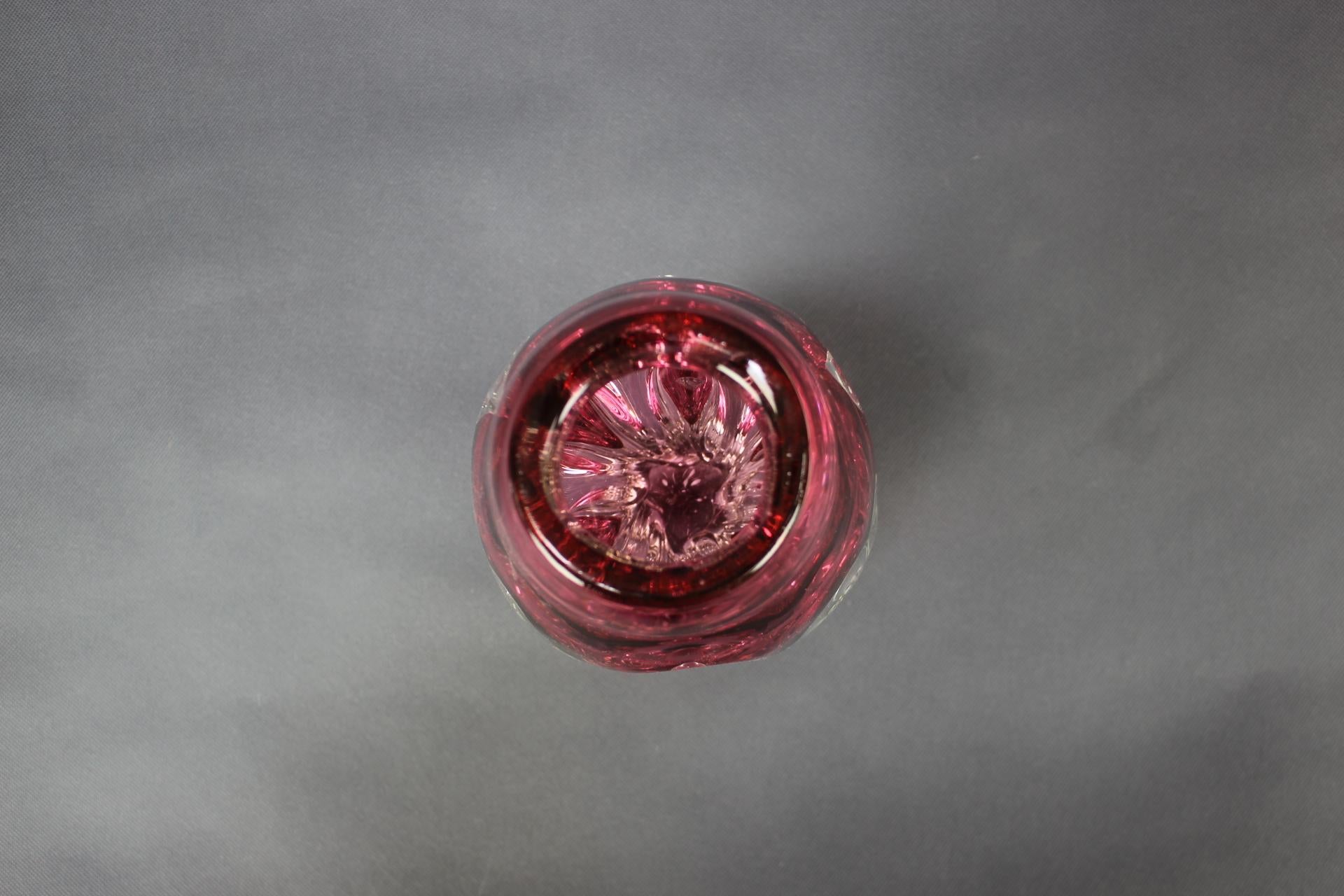 Milieu du XXe siècle Vase en verre d'art bohème de Josef Hospodka, Tchécoslovaquie, années 1960 en vente