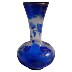 Vaso in vetro di Boemia Art Nouveau Harrach blu e cammeo trasparente, 1900