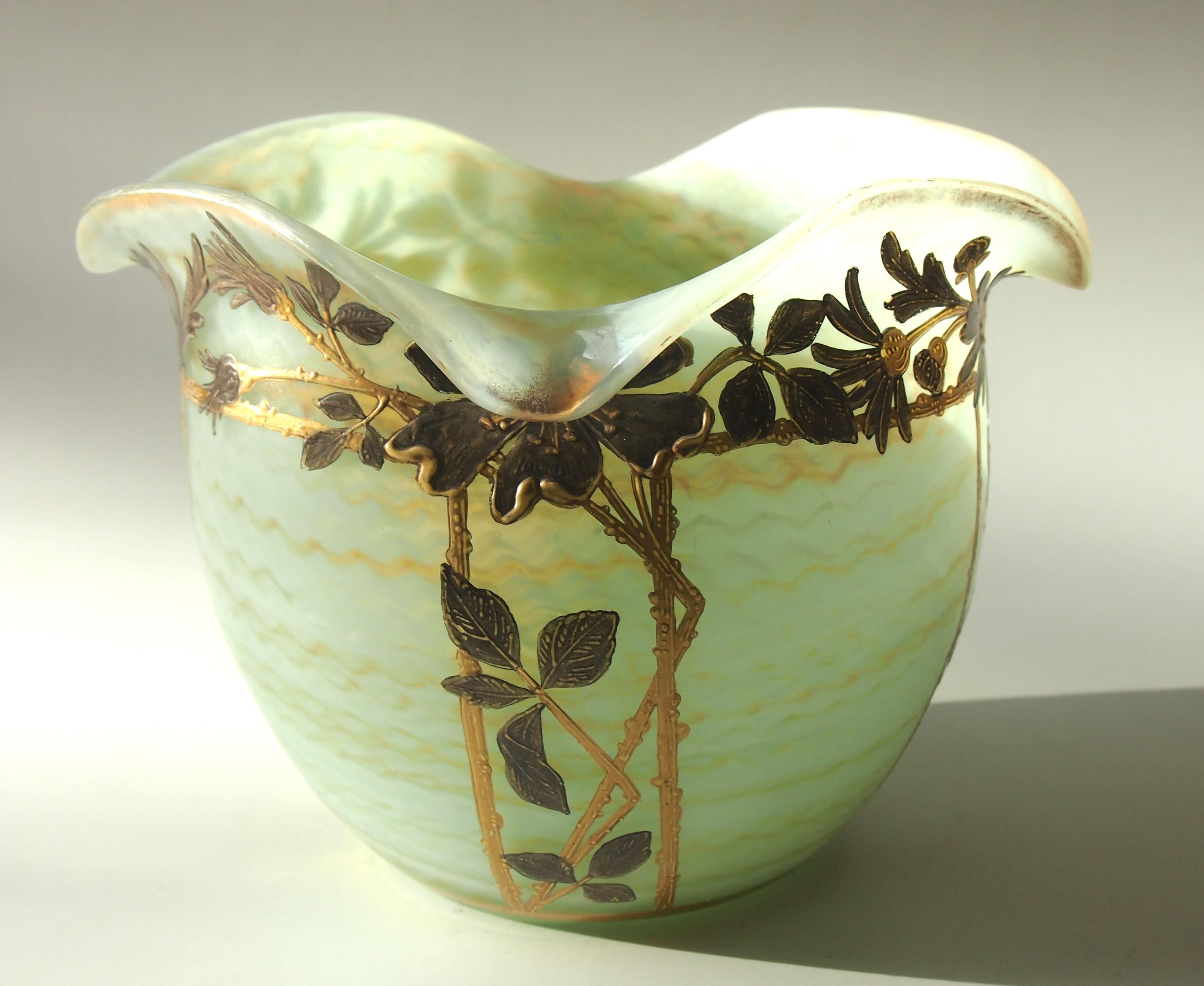 Czech Bohemian Art Nouveau Harrach Glass Marbled Green Vase circa 1898 for A. Rub