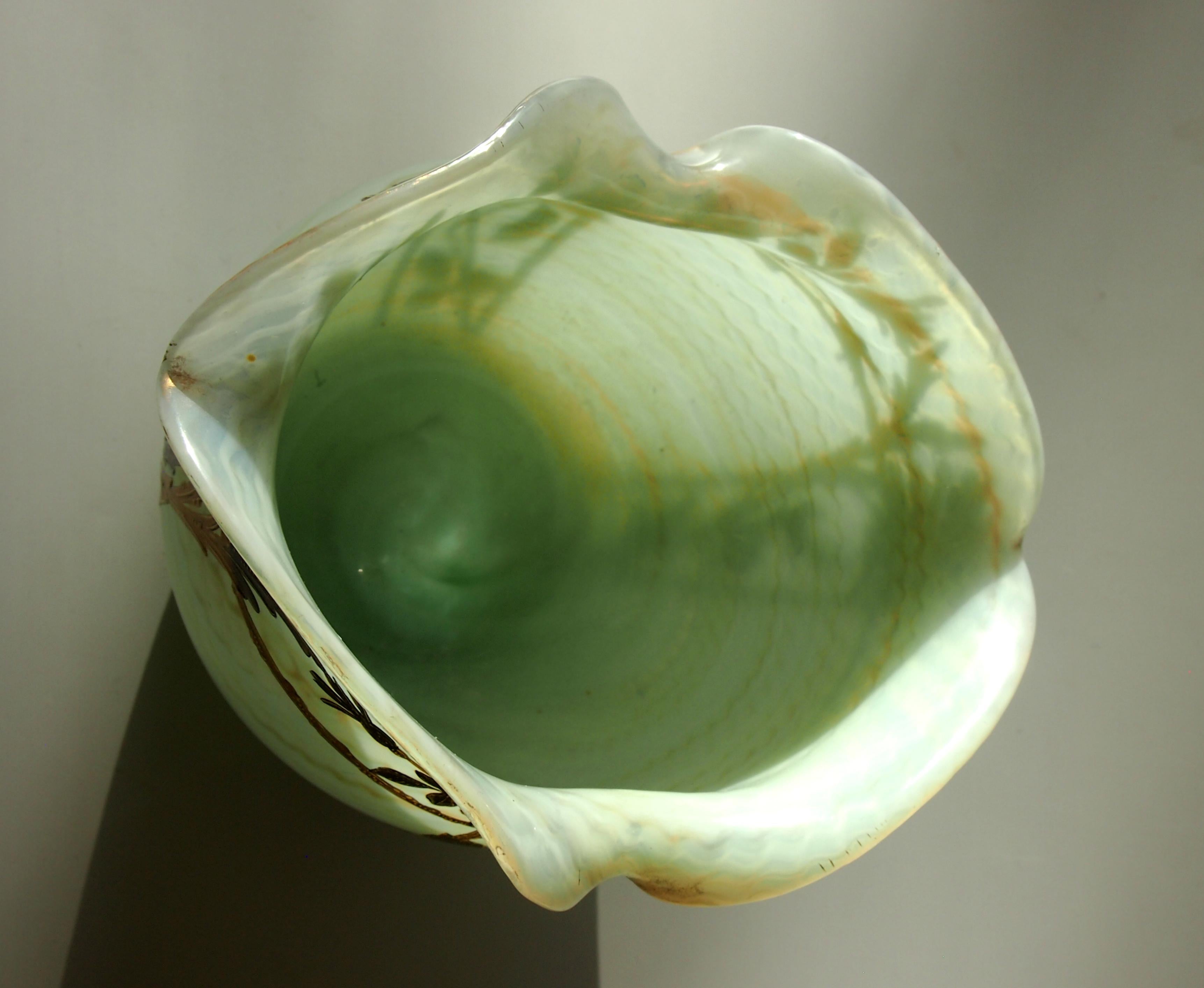 Late 19th Century Bohemian Art Nouveau Harrach Glass Marbled Green Vase circa 1900 for A. Rub For Sale