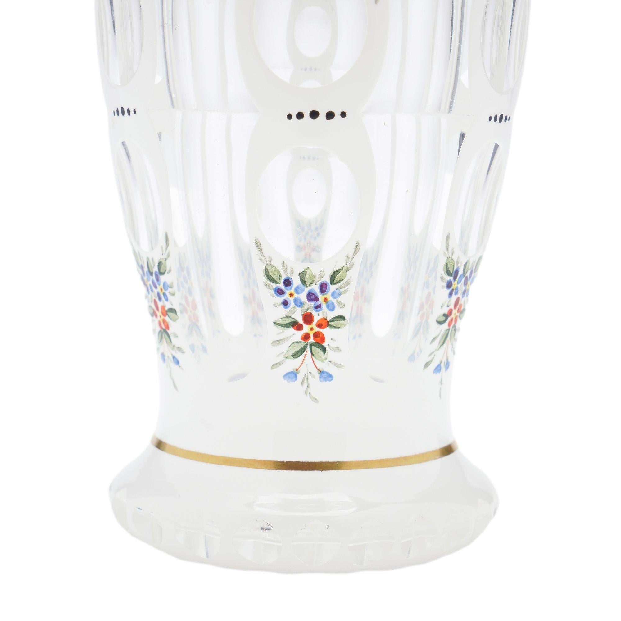Vaso de vidrio soplado de Bohemia con esmalte superpuesto, c. 1825-45 siglo XIX en venta