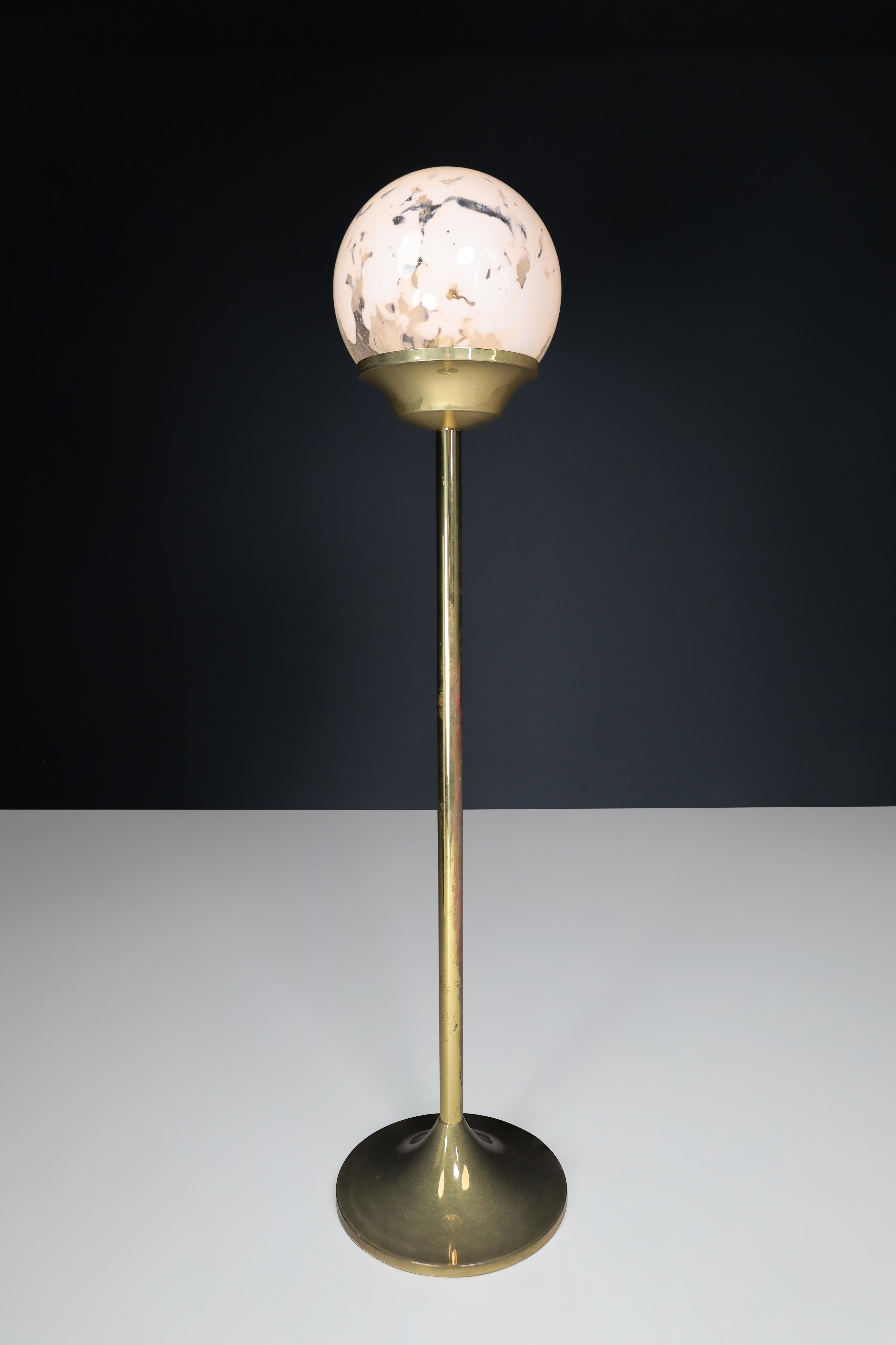 Bohemian Brass and Hand Blown Art-Glass Globe Floor Lamp Czech Republic 1960s  For Sale 1
